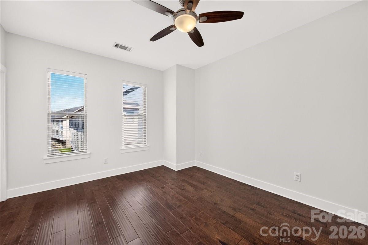 2010 Hawkins Street Property Photo 33