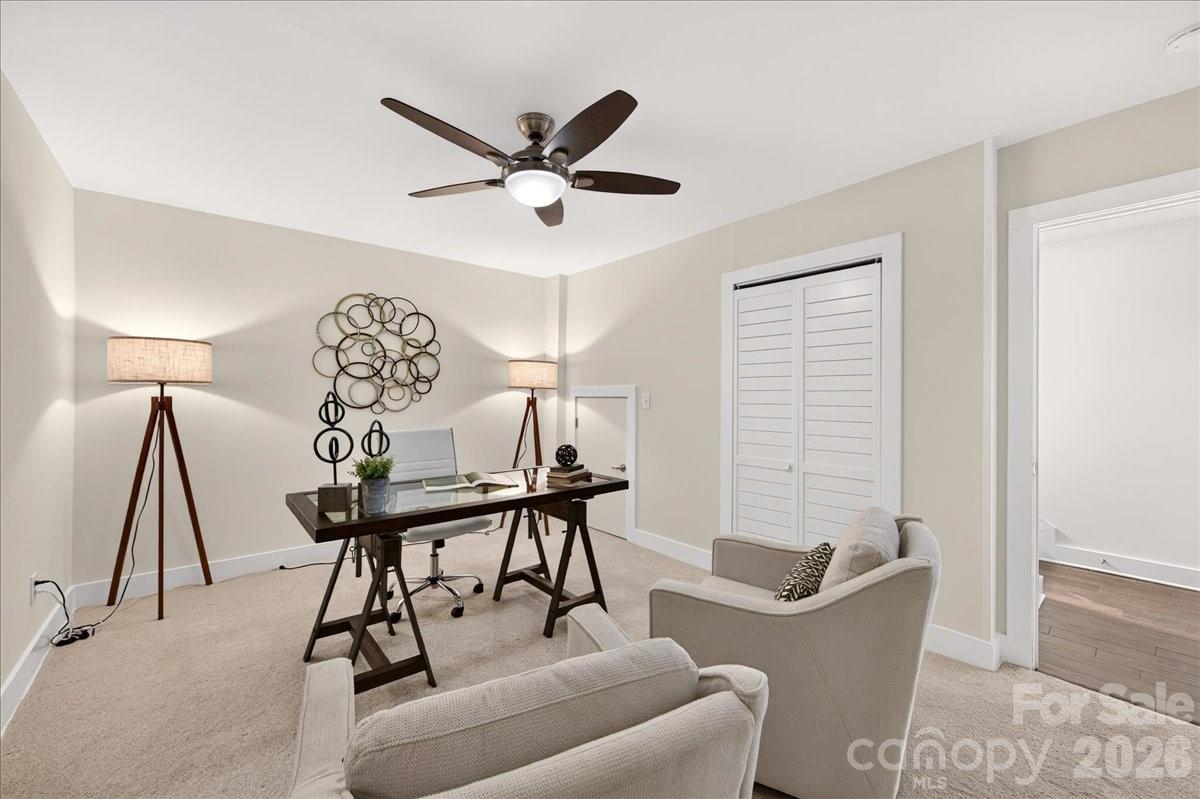 2010 Hawkins Street Property Photo 43