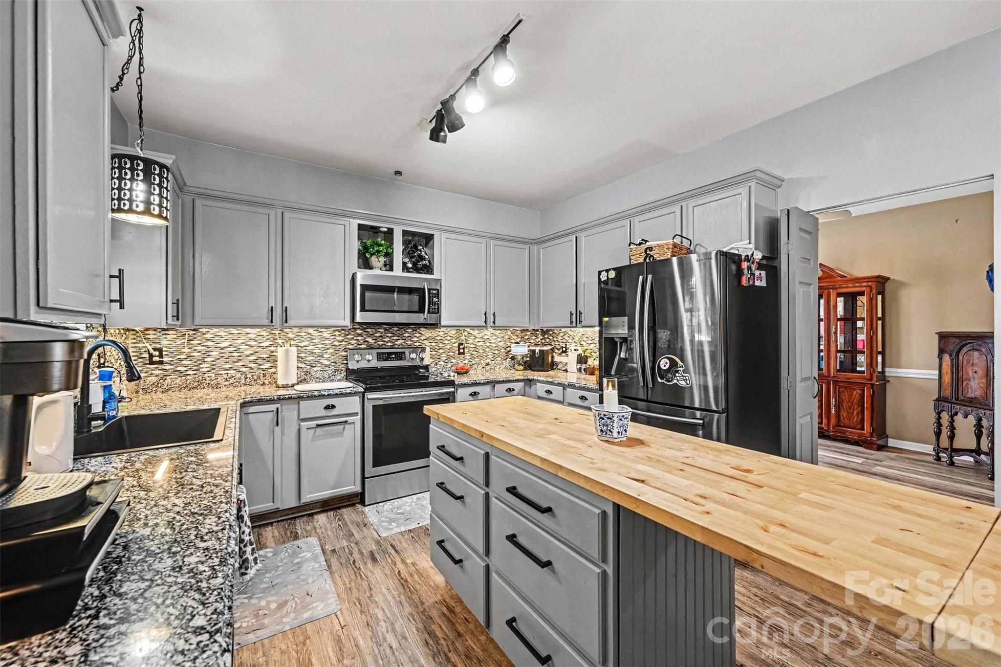 114 S Audubon Avenue Property Photo 2