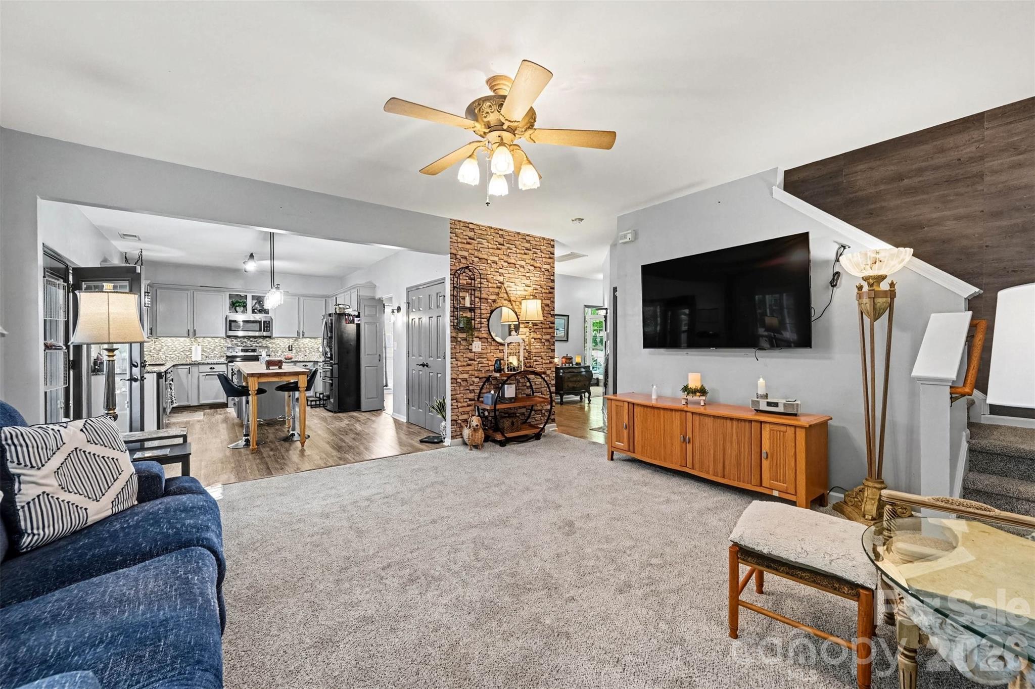 114 S Audubon Avenue Property Photo 10