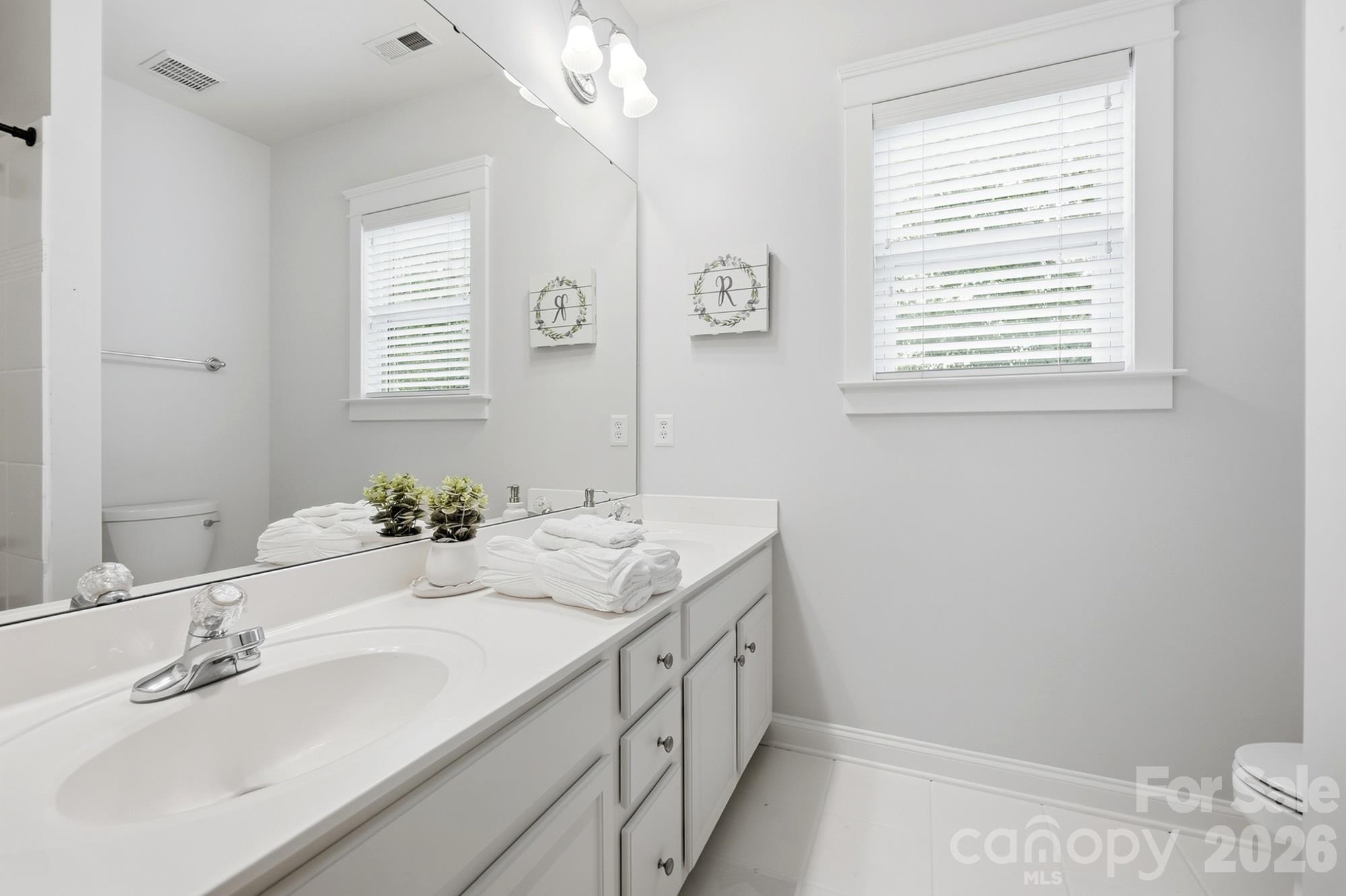 7337 Cascading Pines Drive Property Photo 34