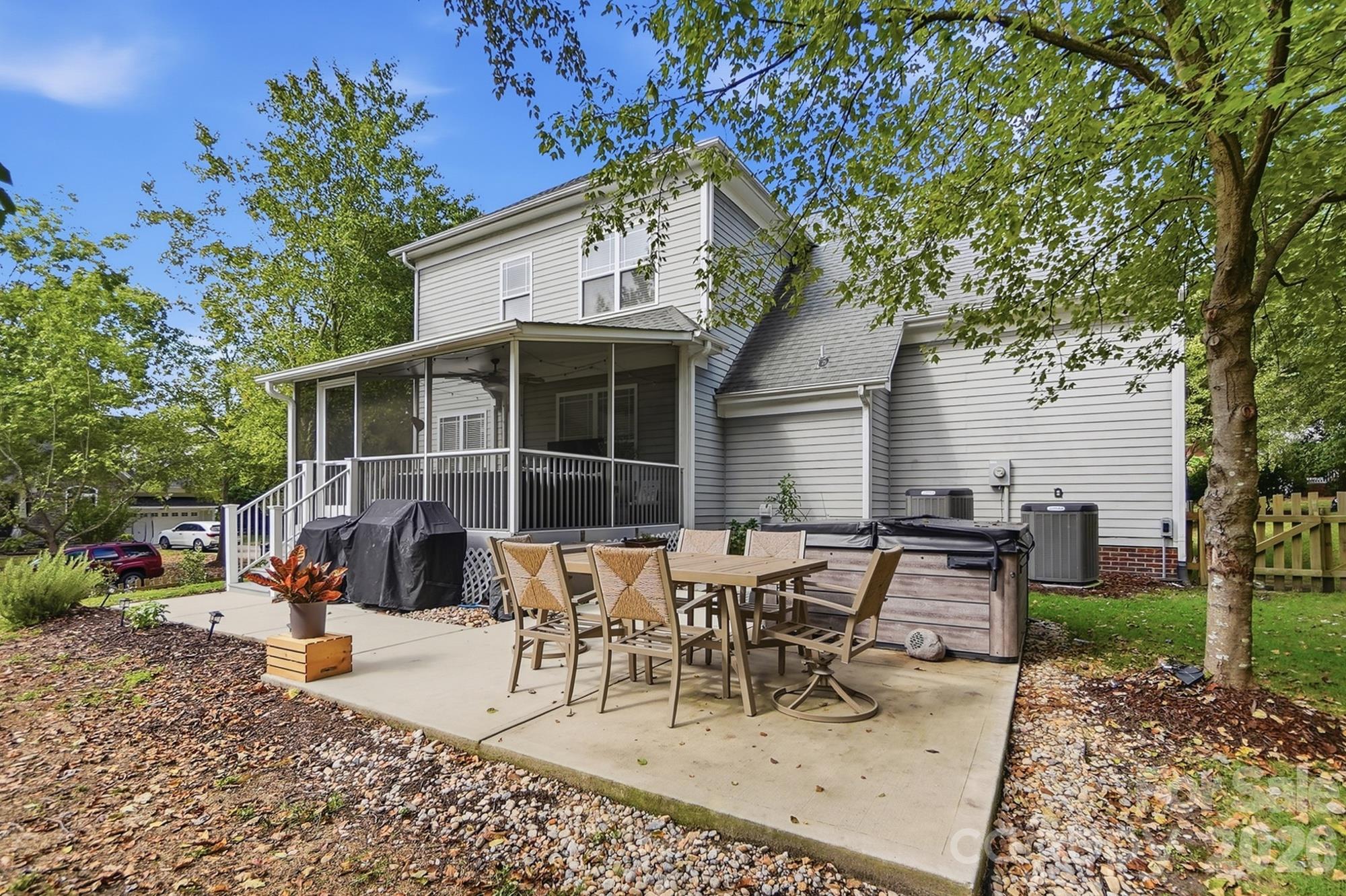 7337 Cascading Pines Drive Property Photo 45