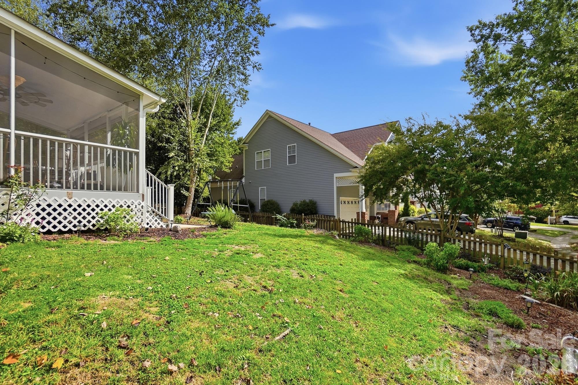 7337 Cascading Pines Drive Property Photo 46