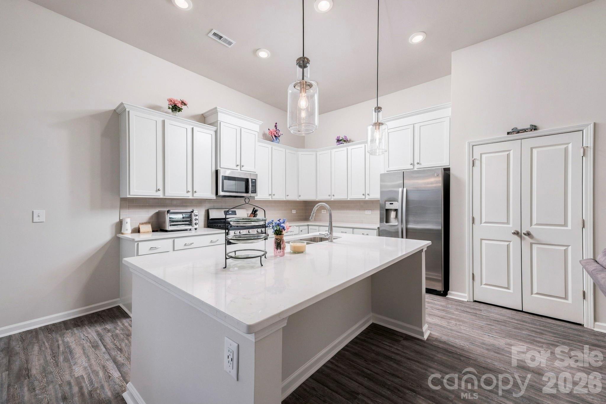 8204 Mccormick Street Property Photo 13