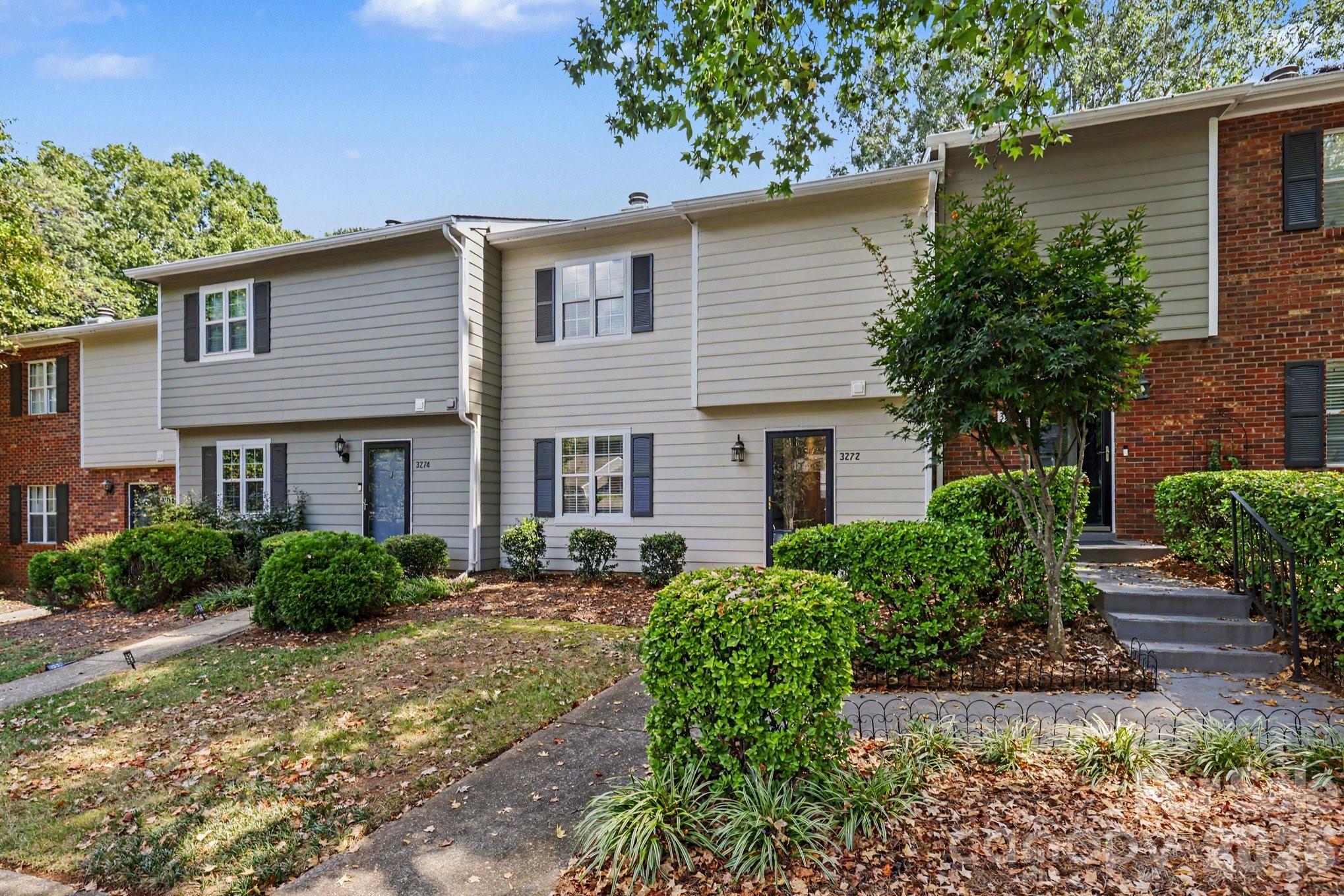3272 Heathstead Place Property Photo 1