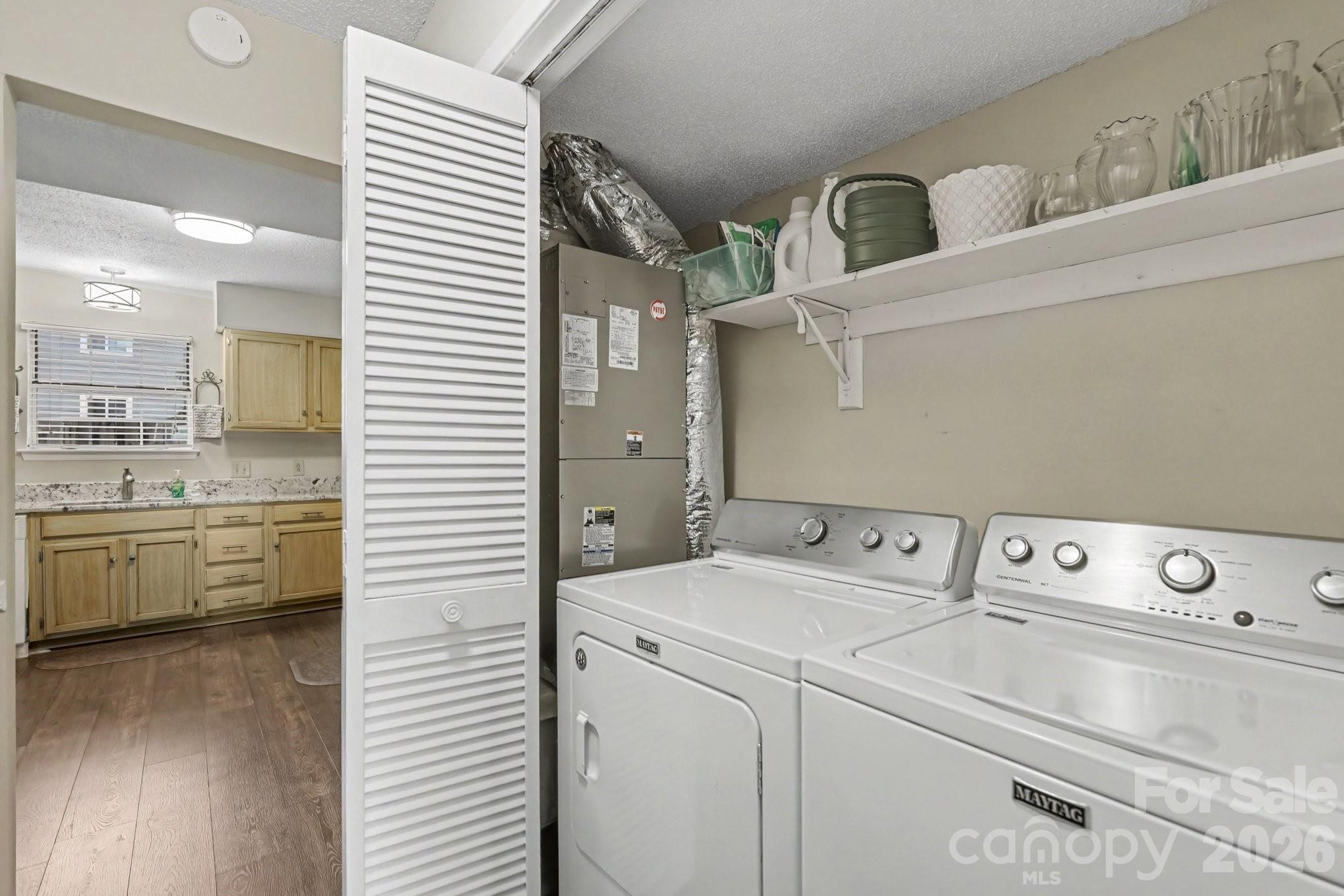 3272 Heathstead Place Property Photo 6