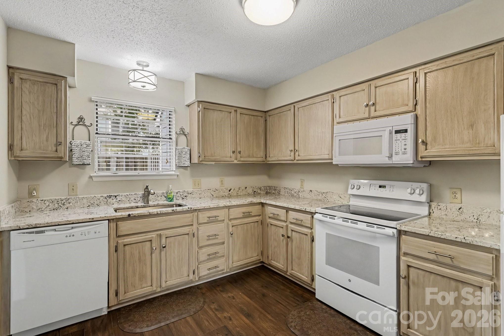 3272 Heathstead Place Property Photo 7