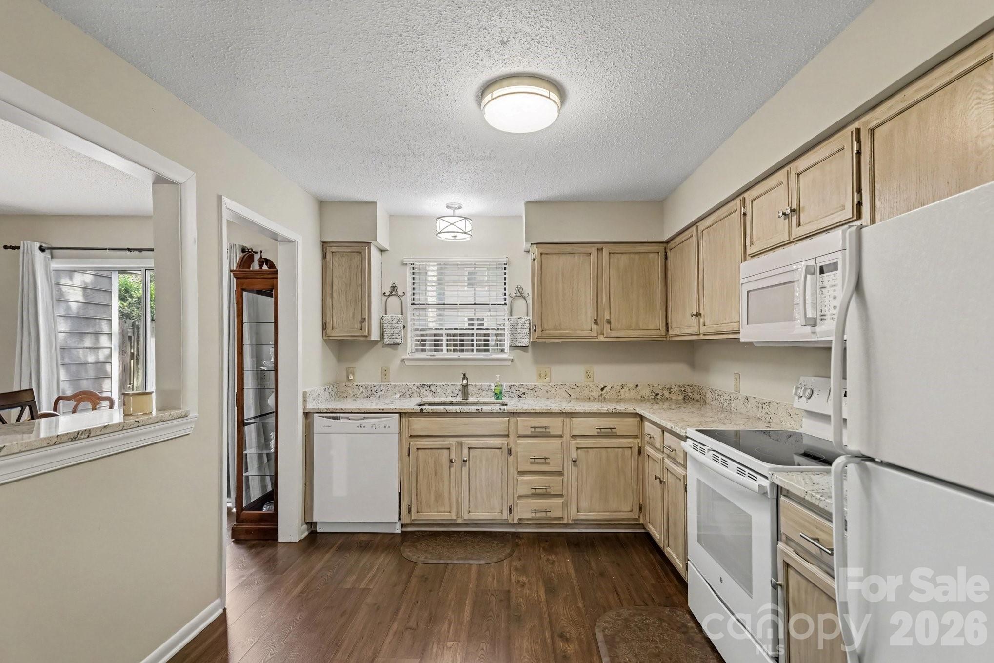 3272 Heathstead Place Property Photo 8