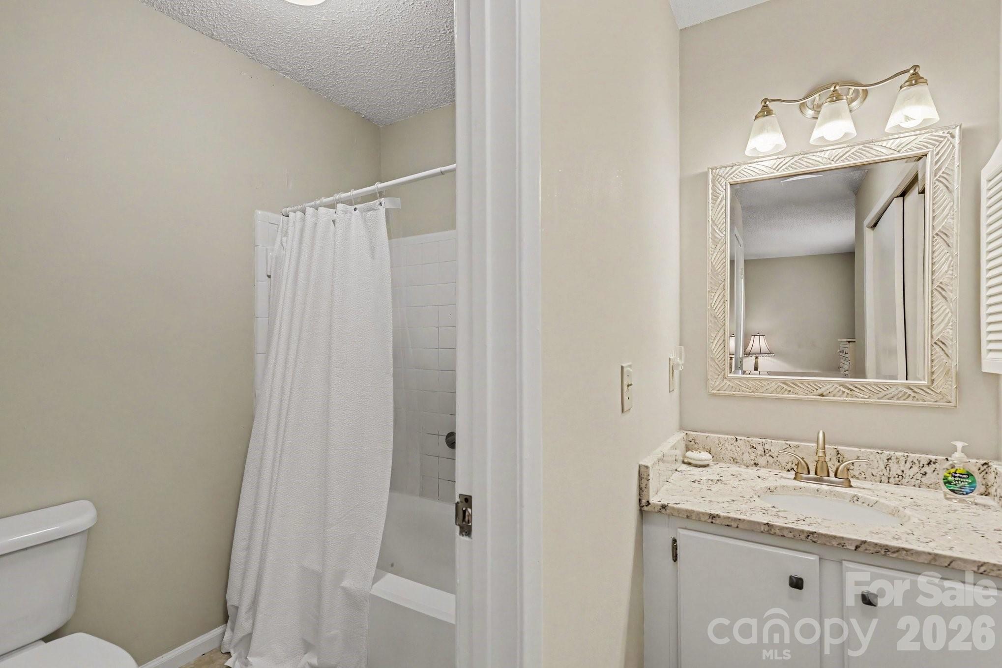 3272 Heathstead Place Property Photo 17