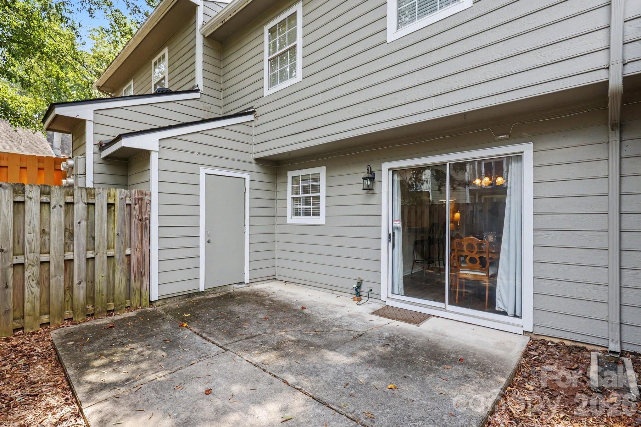 3272 Heathstead Place Property Photo 23