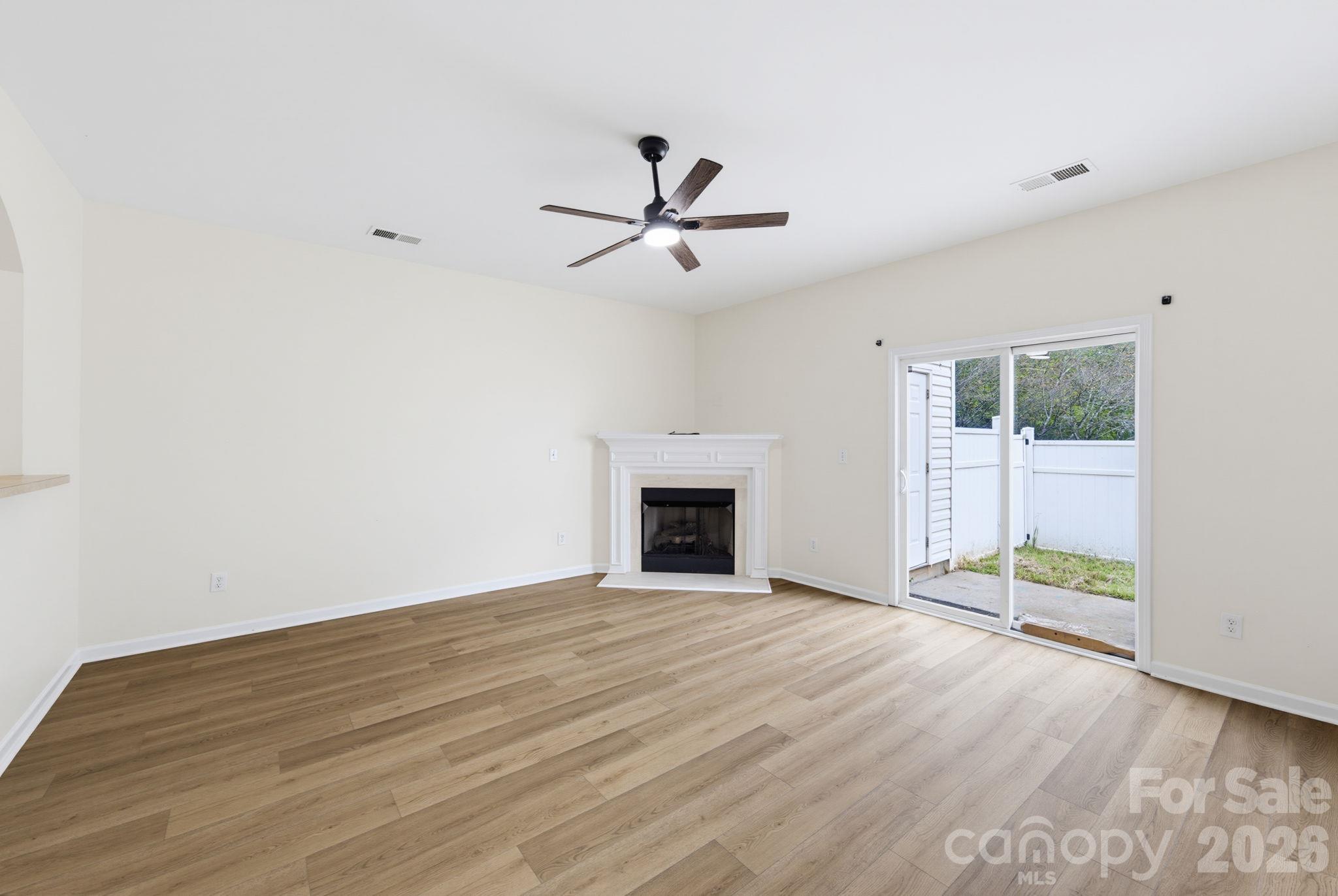 2176 Winthrop Chase Drive Property Photo 10