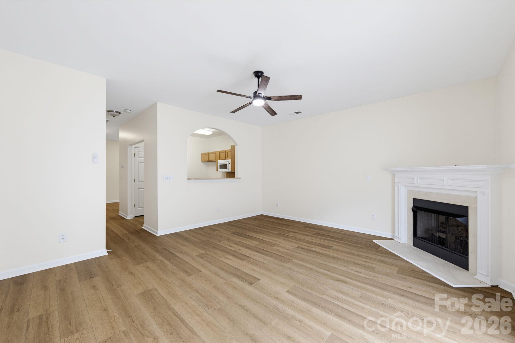 2176 Winthrop Chase Drive Property Photo 14