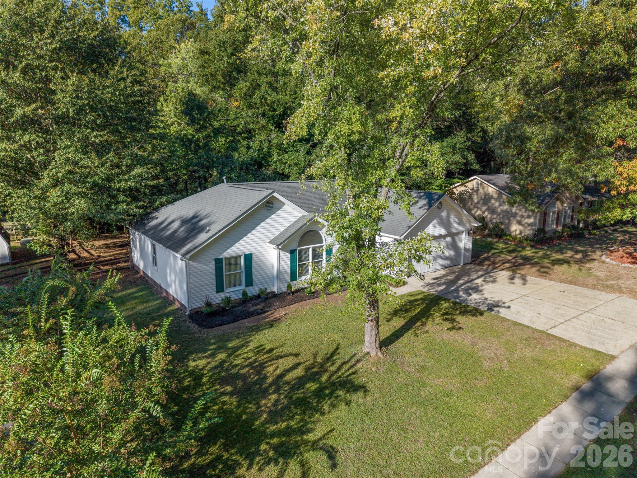 1312 Newfound Hollow Drive Property Photo 3