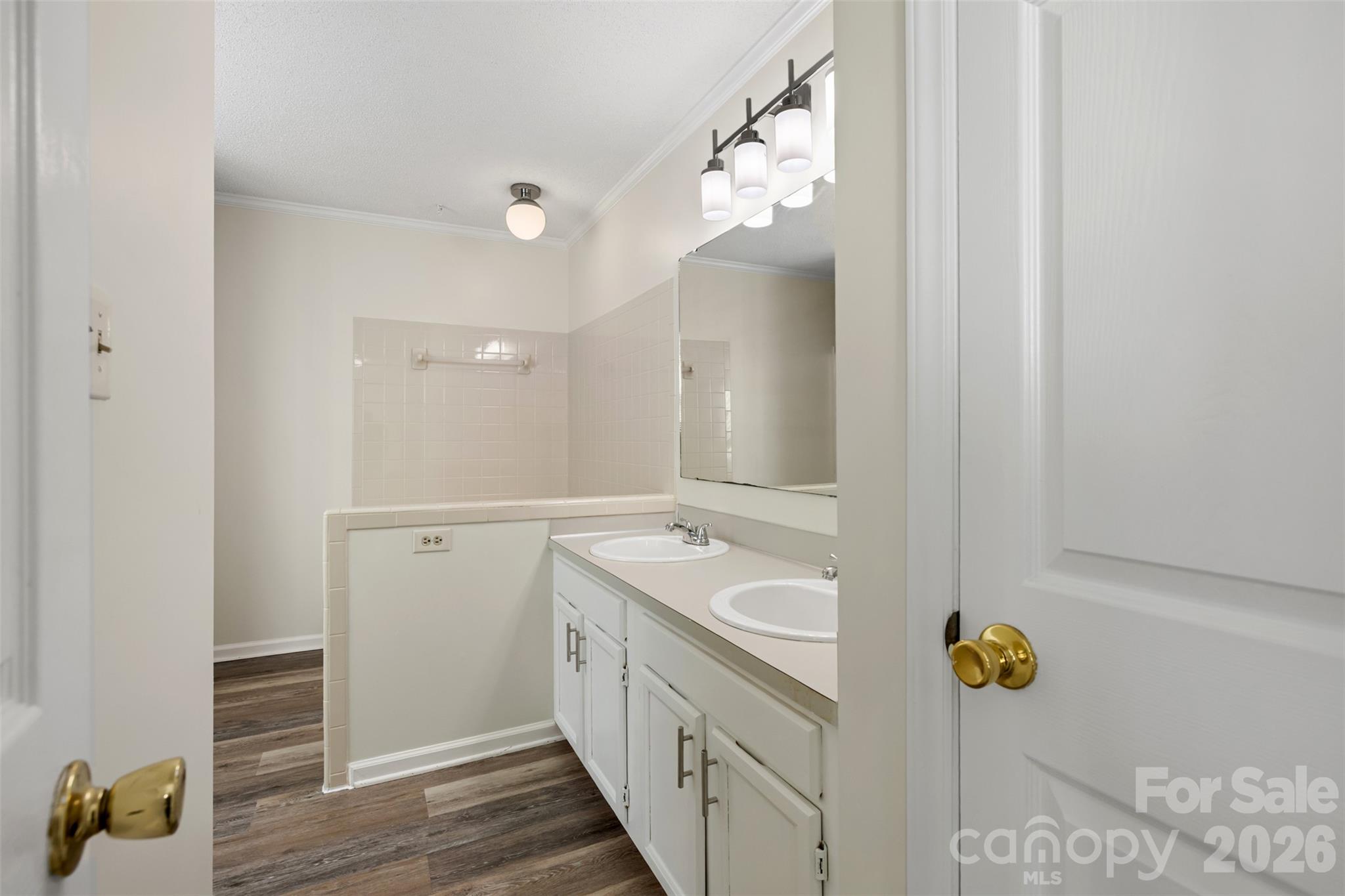 1312 Newfound Hollow Drive Property Photo 19