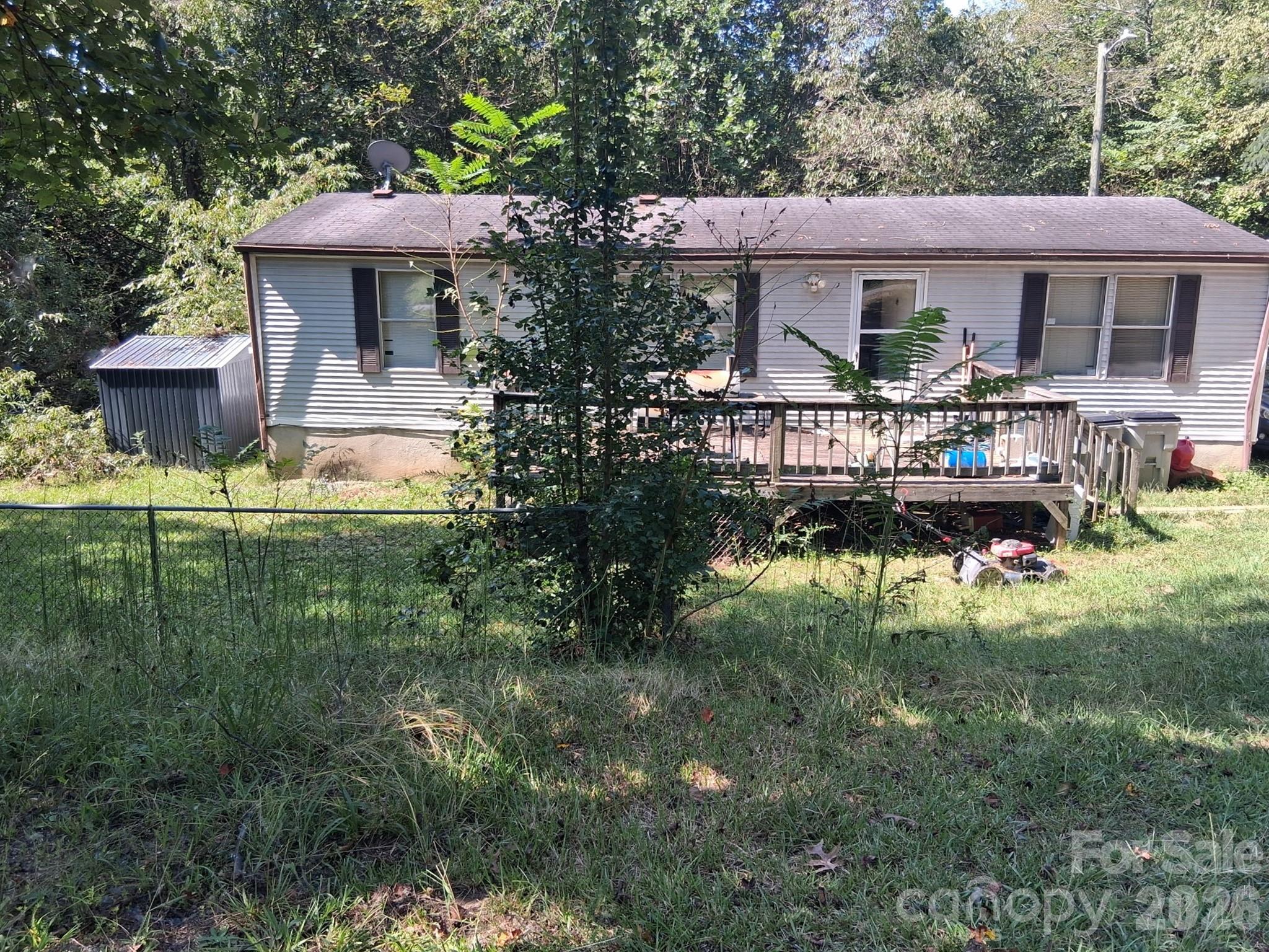 1215 Peak Place Property Photo 1
