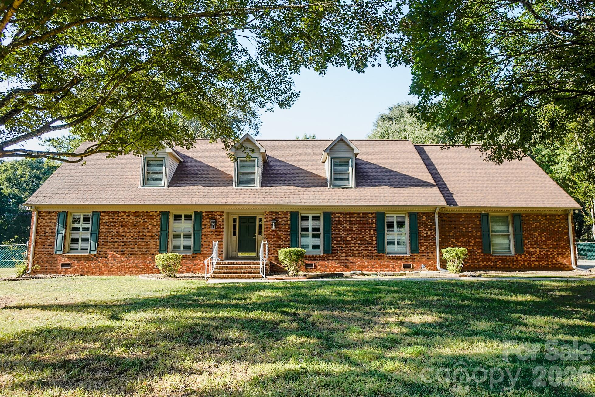 1051 Michael Avenue Property Photo 1