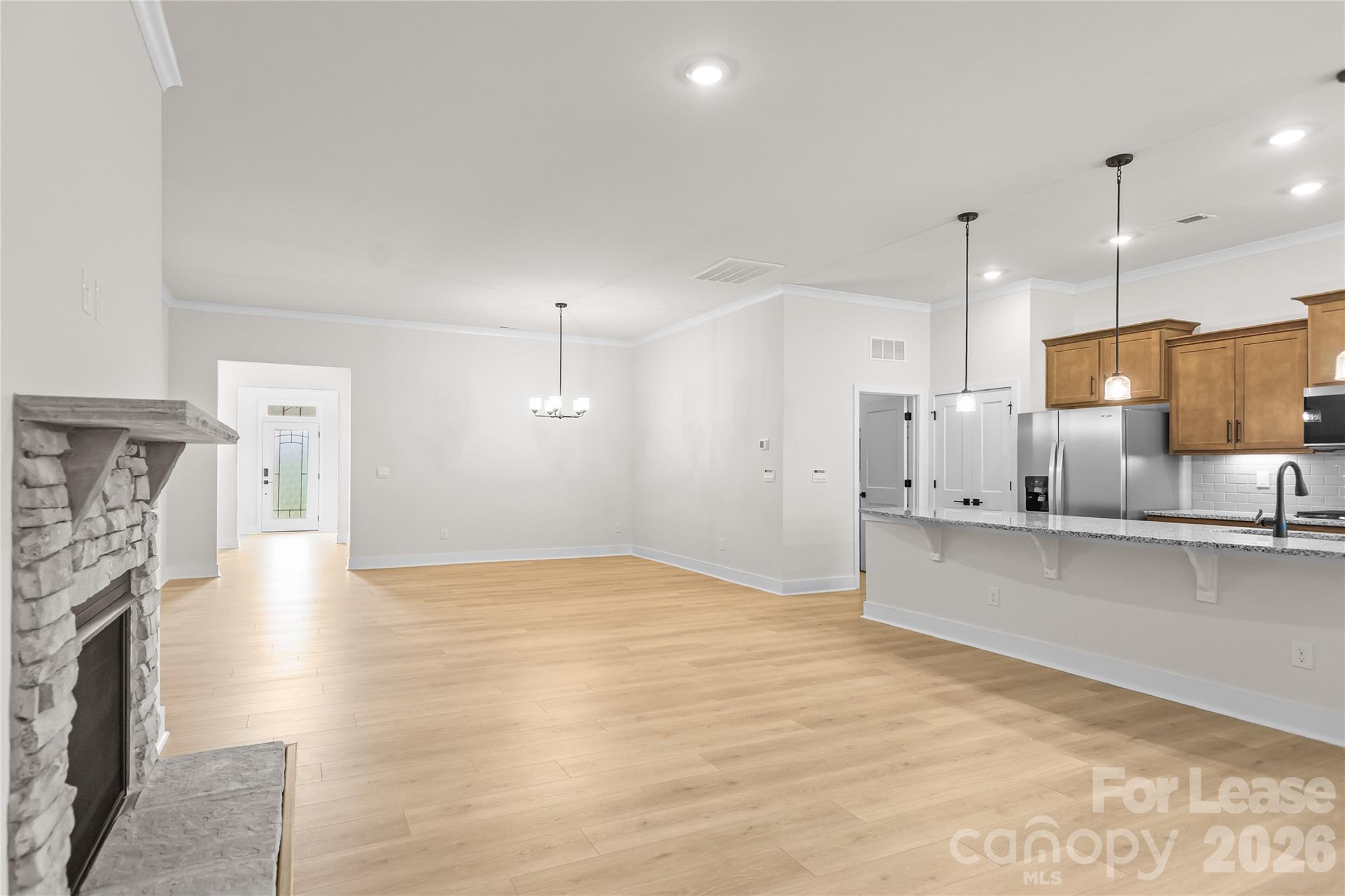 7565 Bainbridge Road 702 Property Photo 5