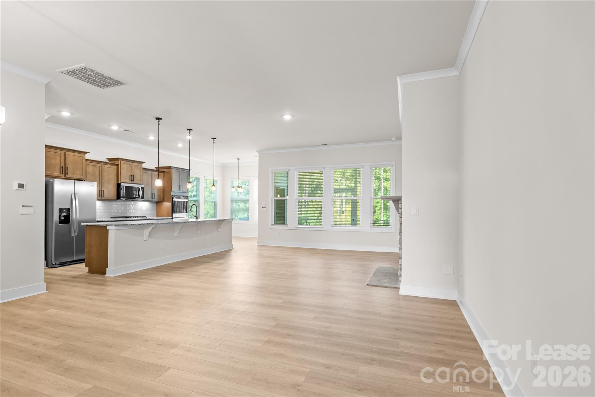 7565 Bainbridge Road 702 Property Photo 6