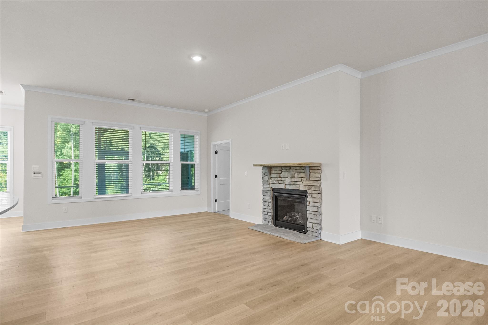 7565 Bainbridge Road 702 Property Photo 7