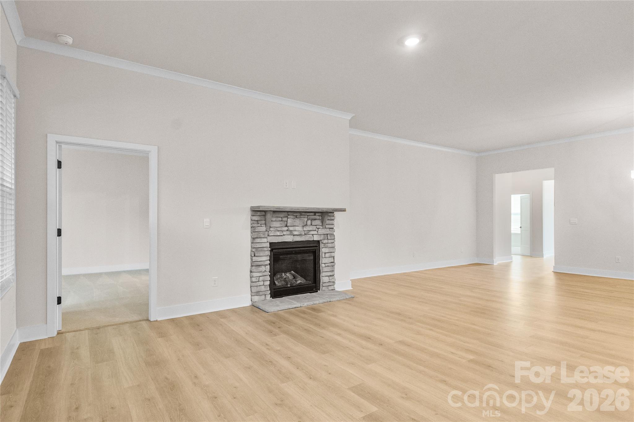 7565 Bainbridge Road 702 Property Photo 8