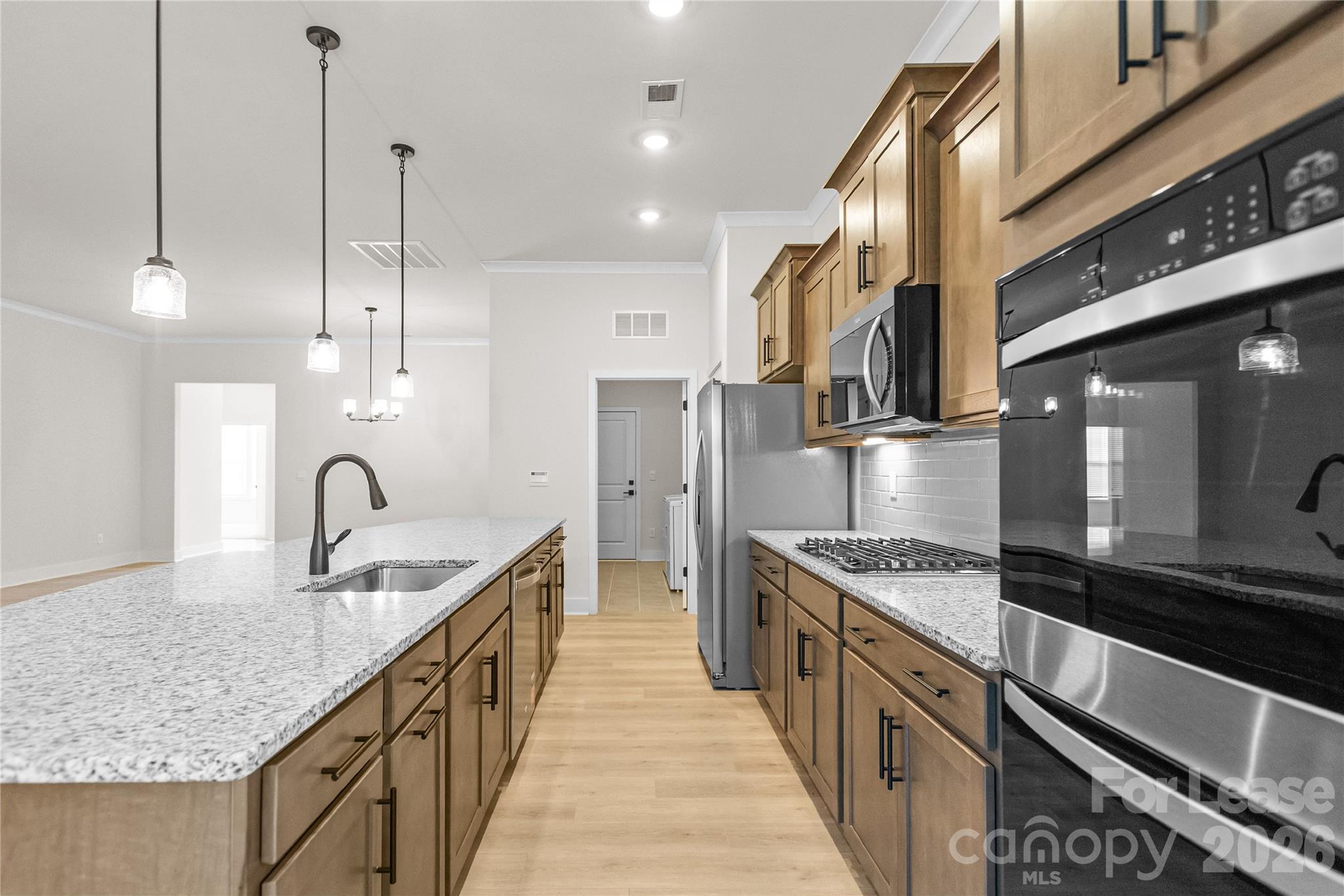 7565 Bainbridge Road 702 Property Photo 13