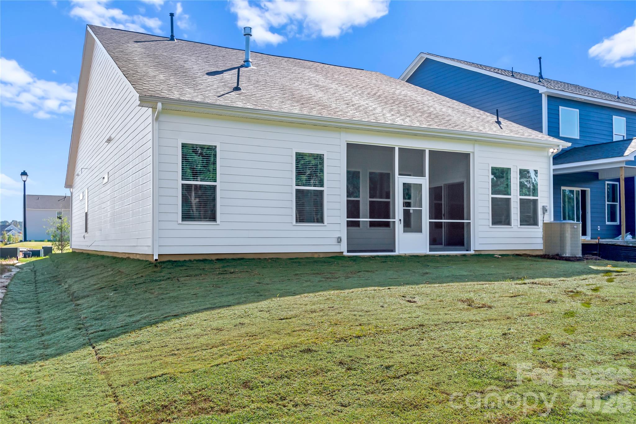 7565 Bainbridge Road 702 Property Photo 18