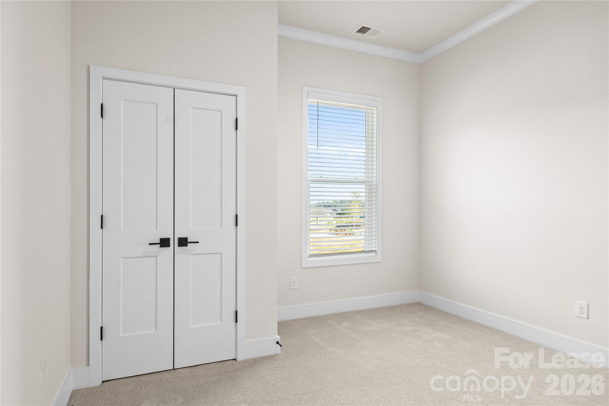 7565 Bainbridge Road 702 Property Photo 19