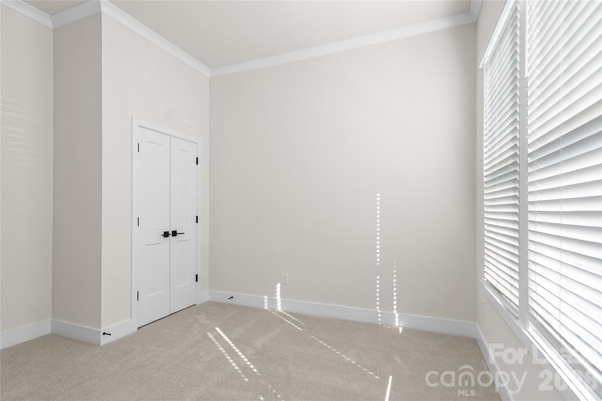7565 Bainbridge Road 702 Property Photo 22