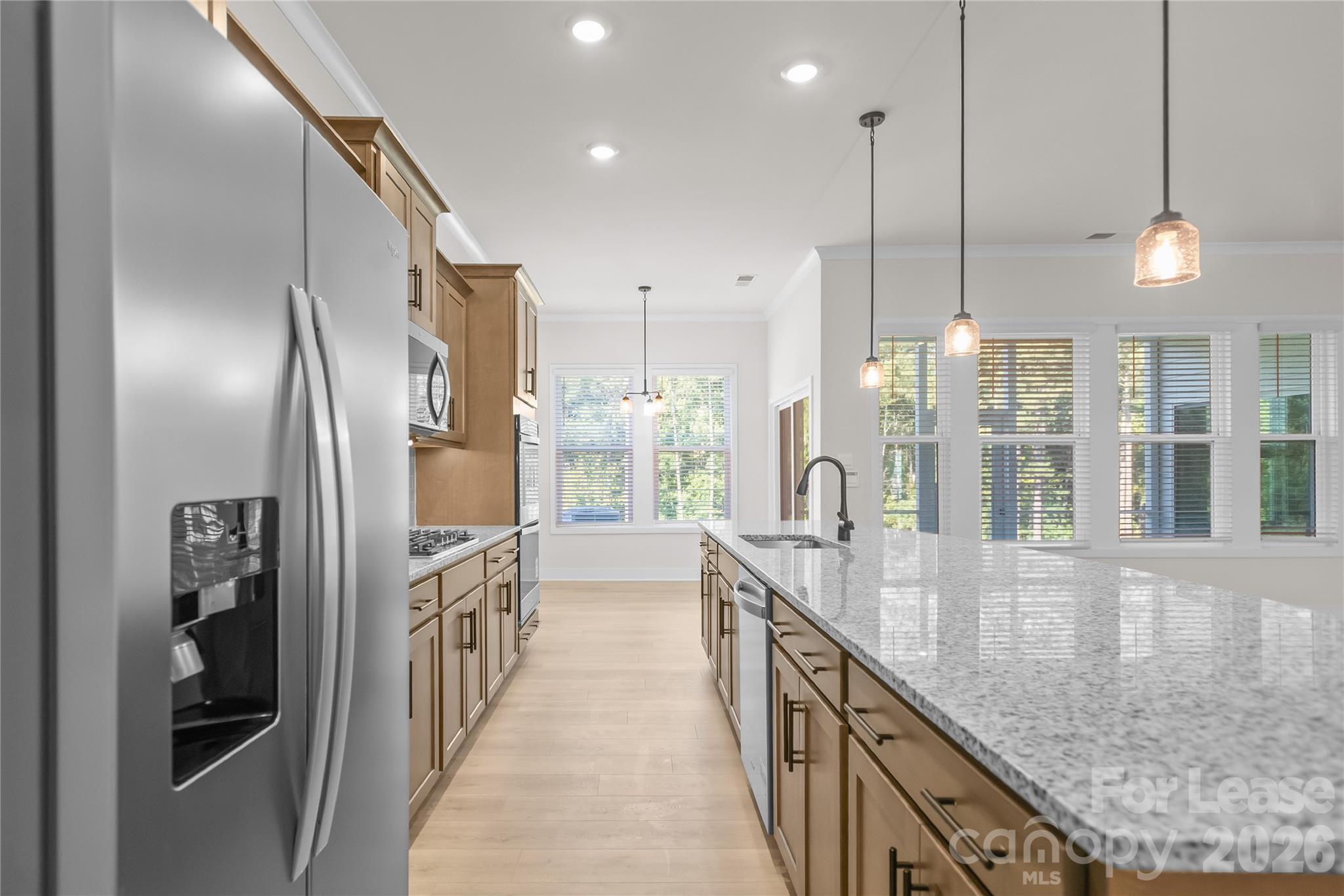 7565 Bainbridge Road 702 Property Photo 32