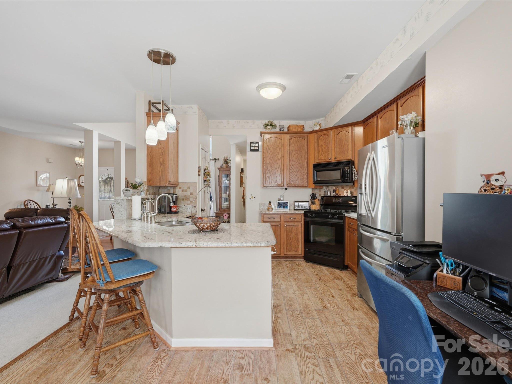 526 Kenbridge Lane Property Photo 13