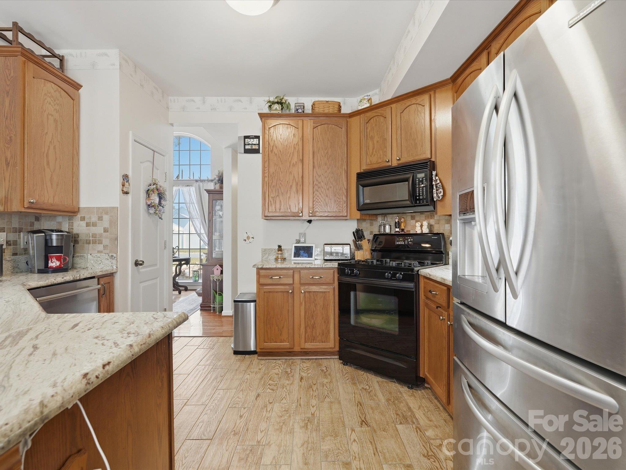 526 Kenbridge Lane Property Photo 14