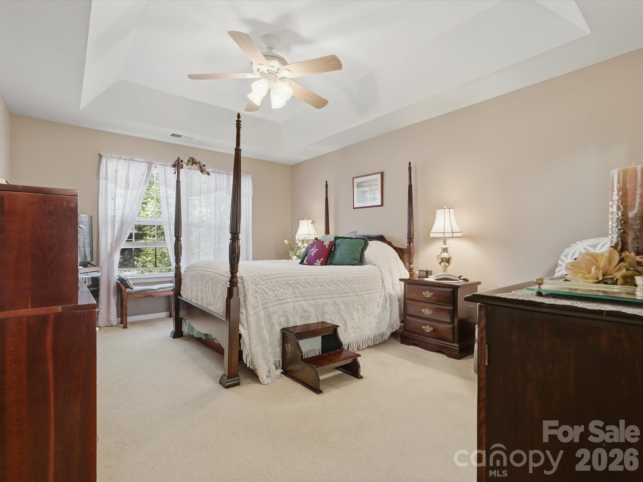 526 Kenbridge Lane Property Photo 28