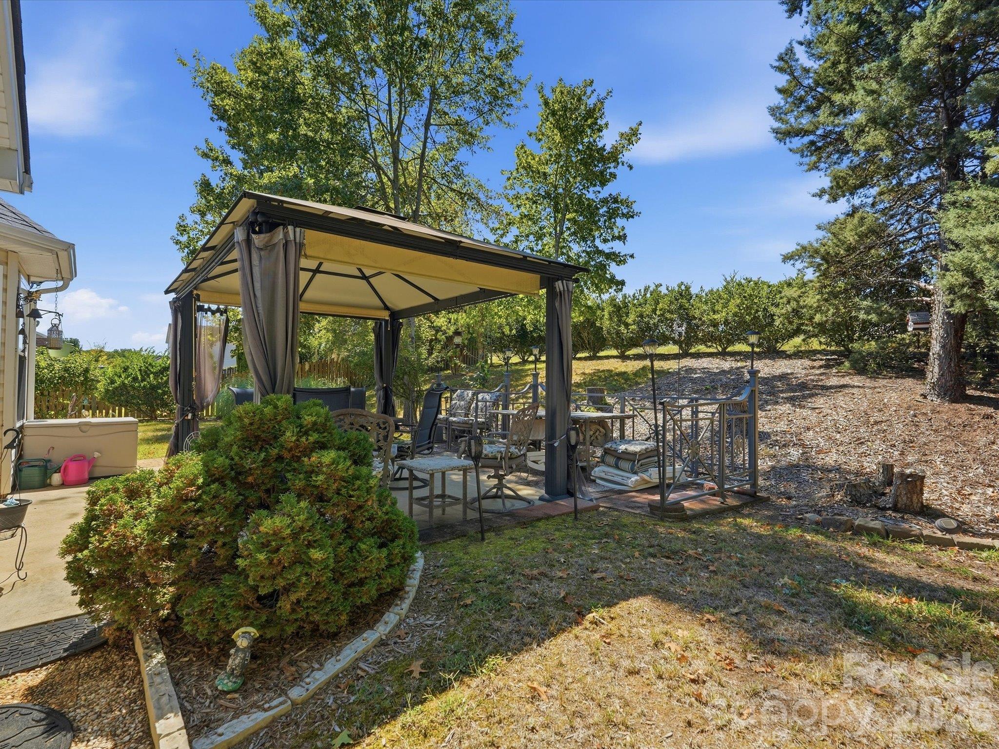 526 Kenbridge Lane Property Photo 38