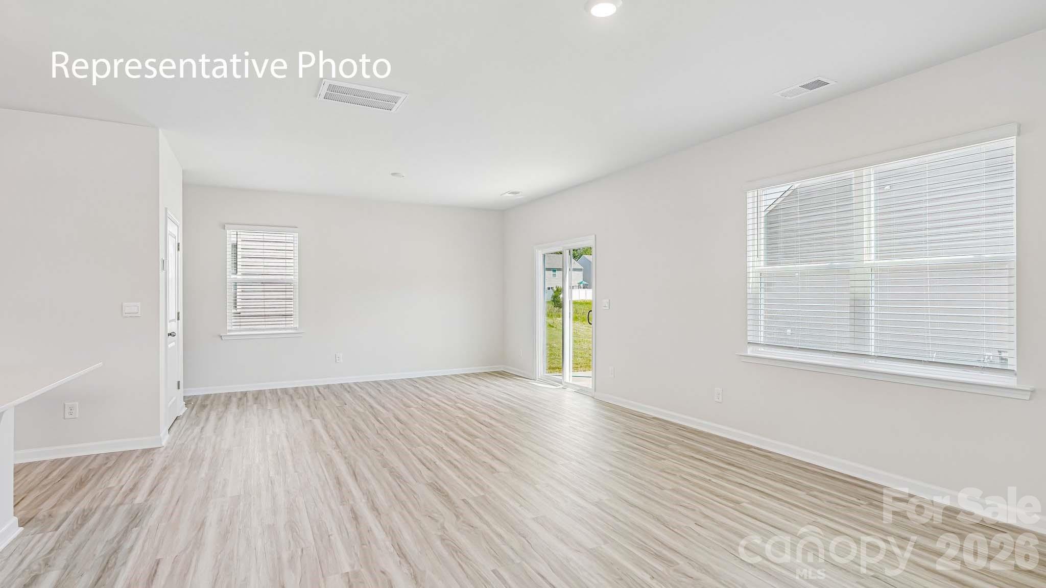 926 Two Brothers Lane Property Photo 5