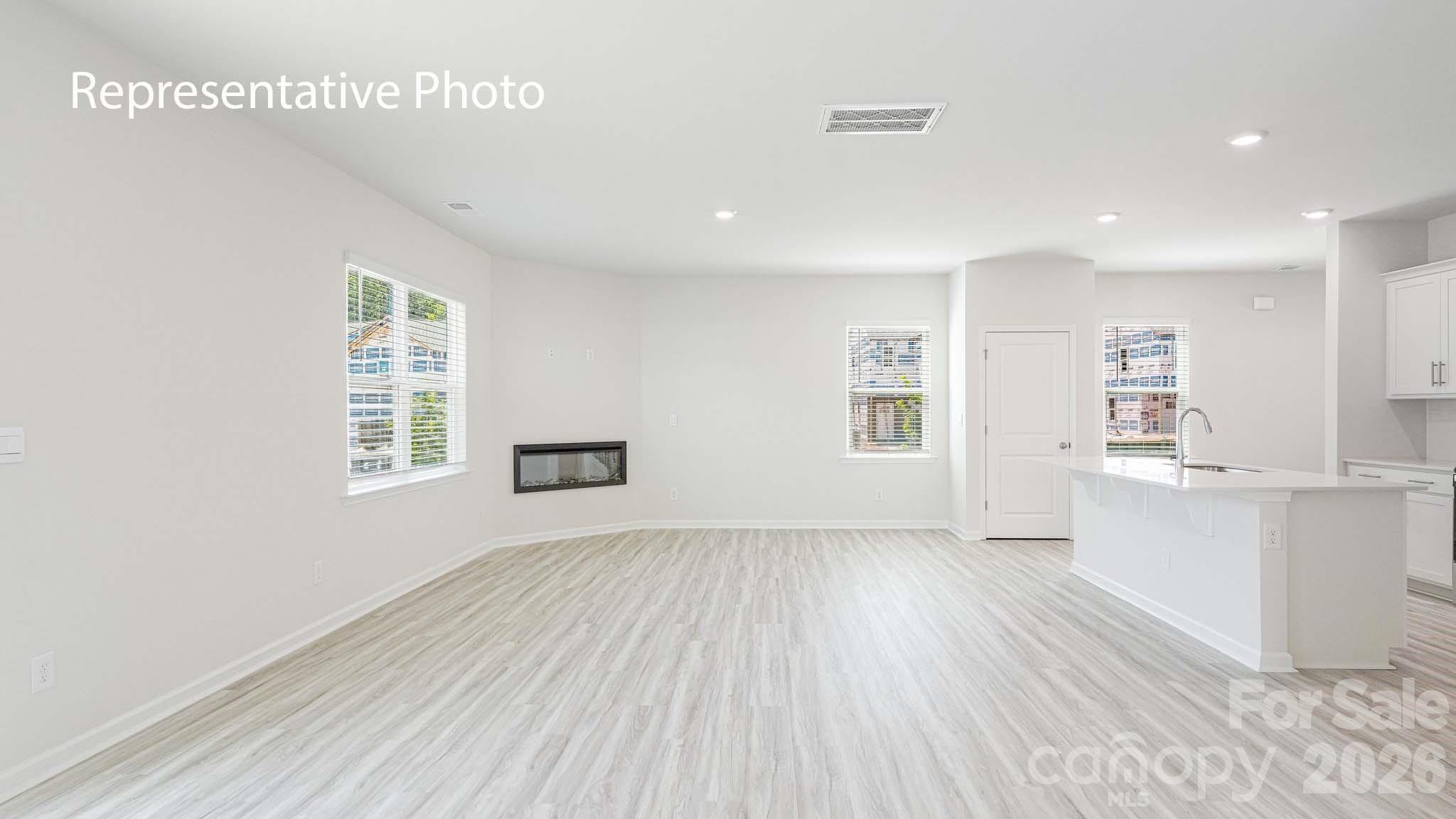 926 Two Brothers Lane Property Photo 7