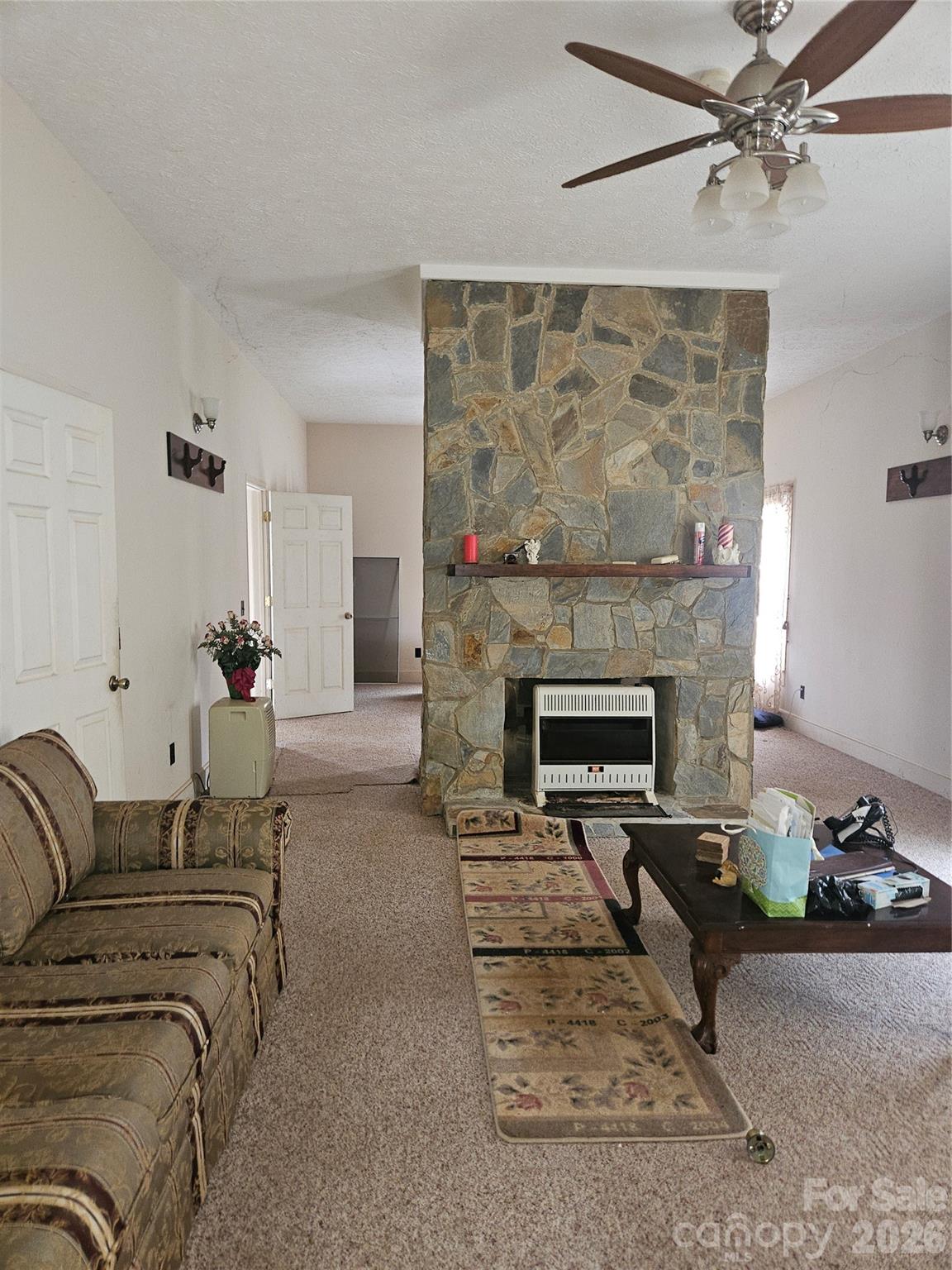 128 Brittany Lane Property Photo 3