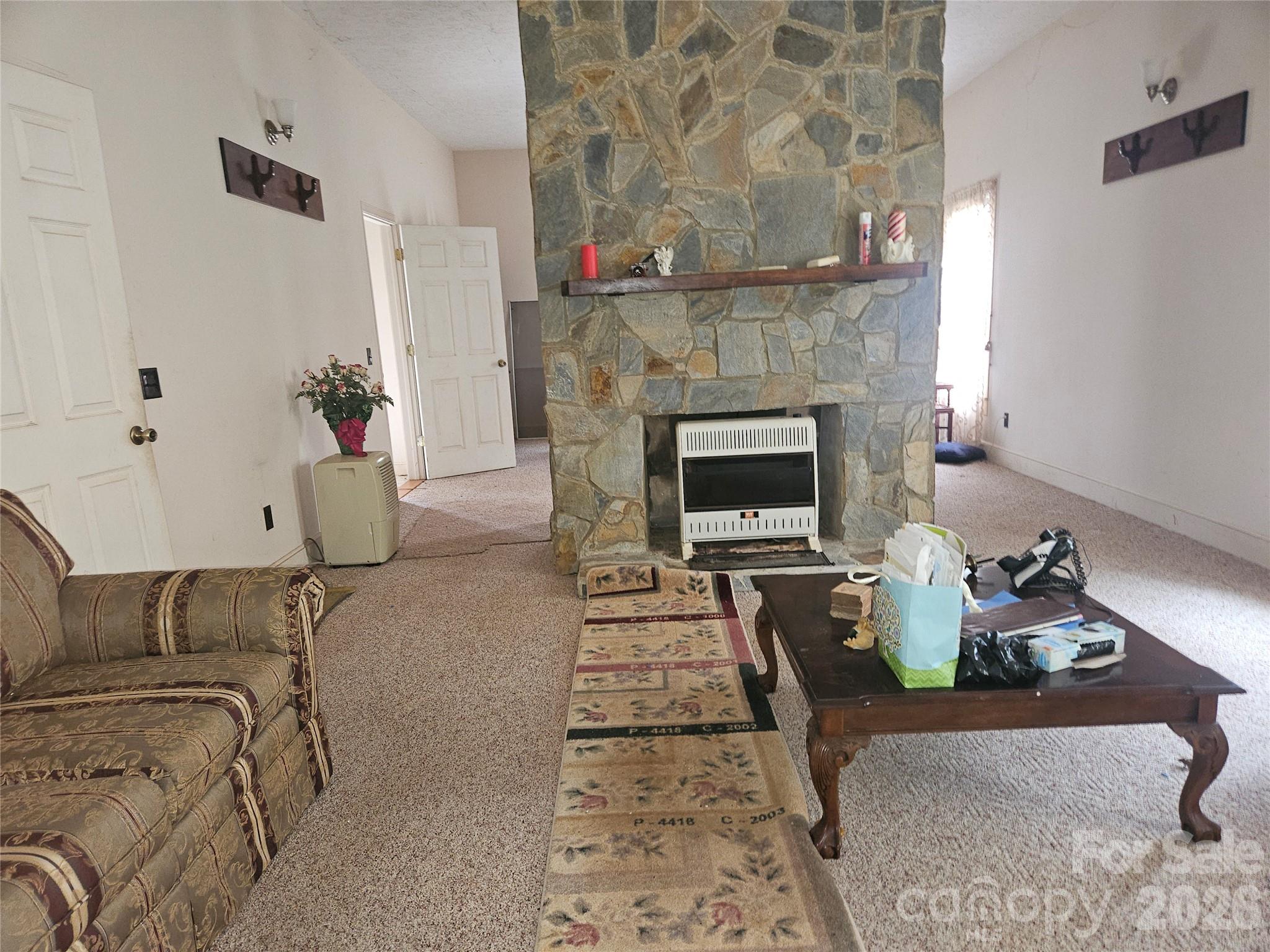 128 Brittany Lane Property Photo 4