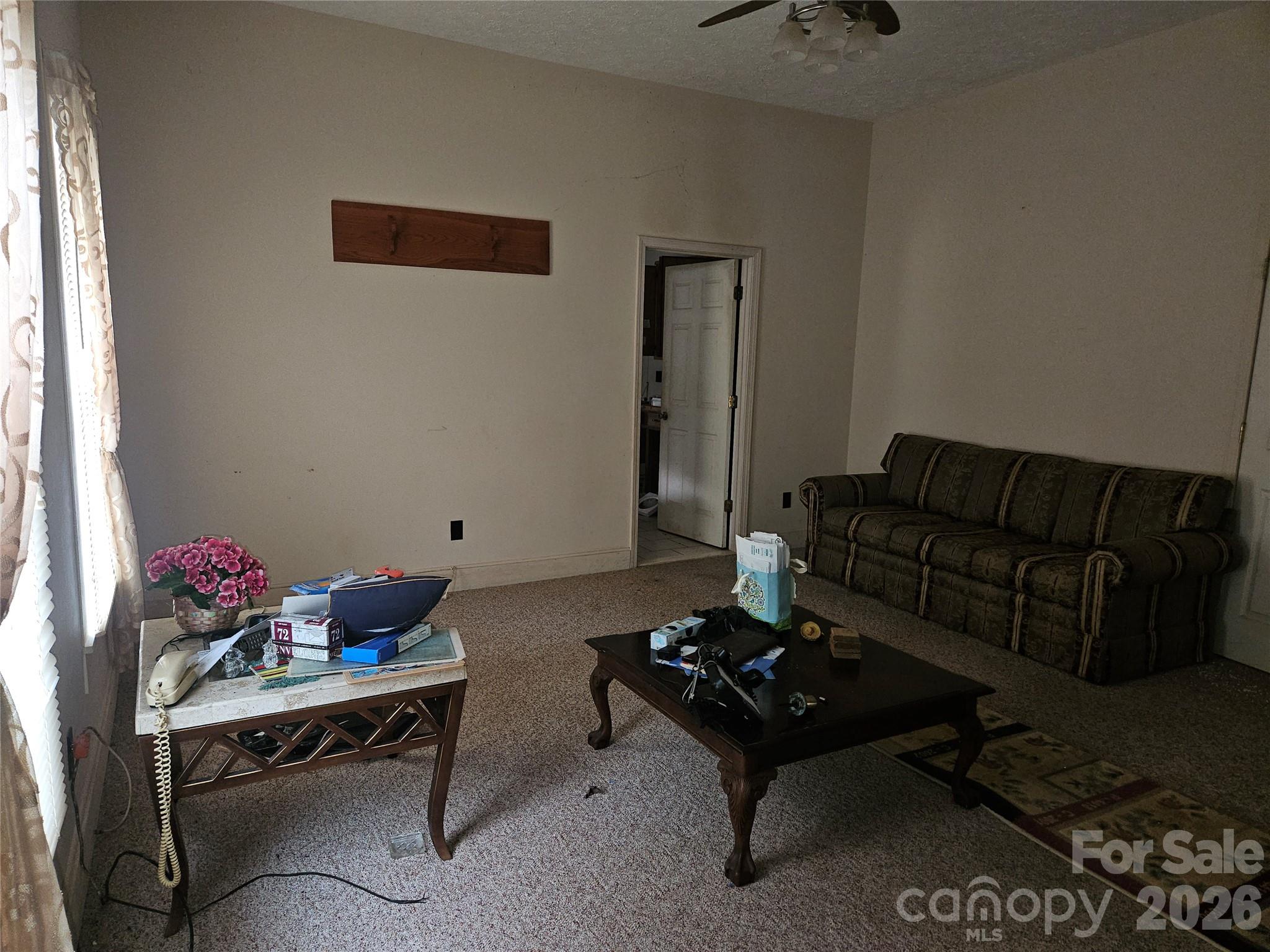 128 Brittany Lane Property Photo 6