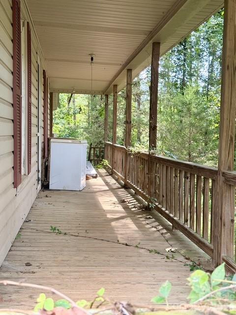128 Brittany Lane Property Photo 18