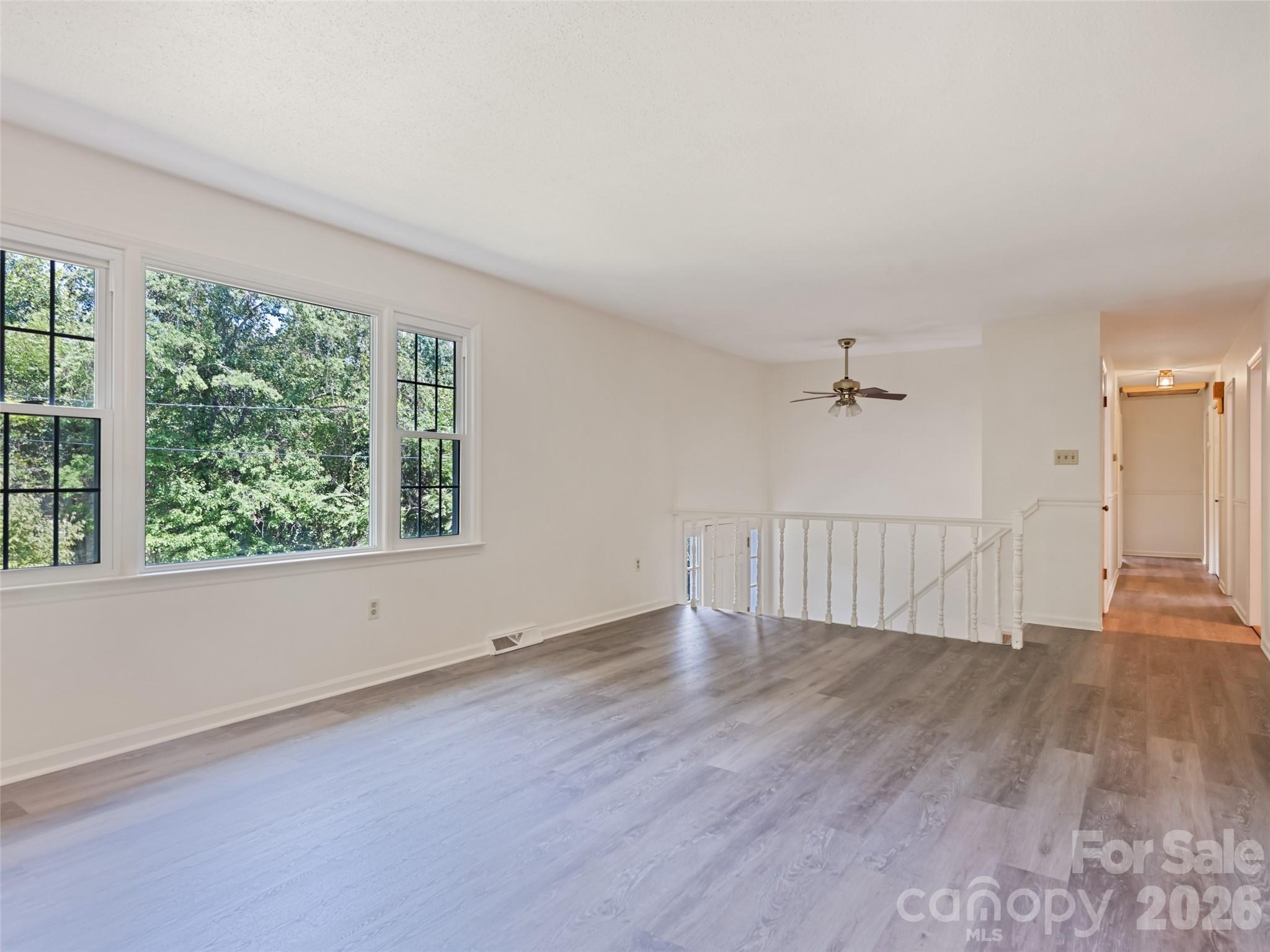11 Crestwood Lane Property Photo 10
