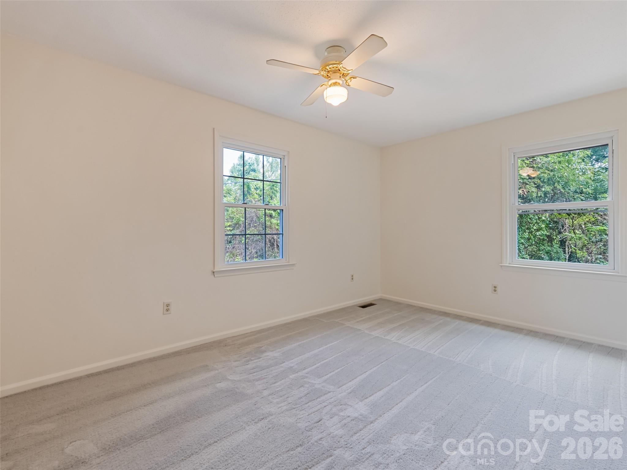 11 Crestwood Lane Property Photo 25