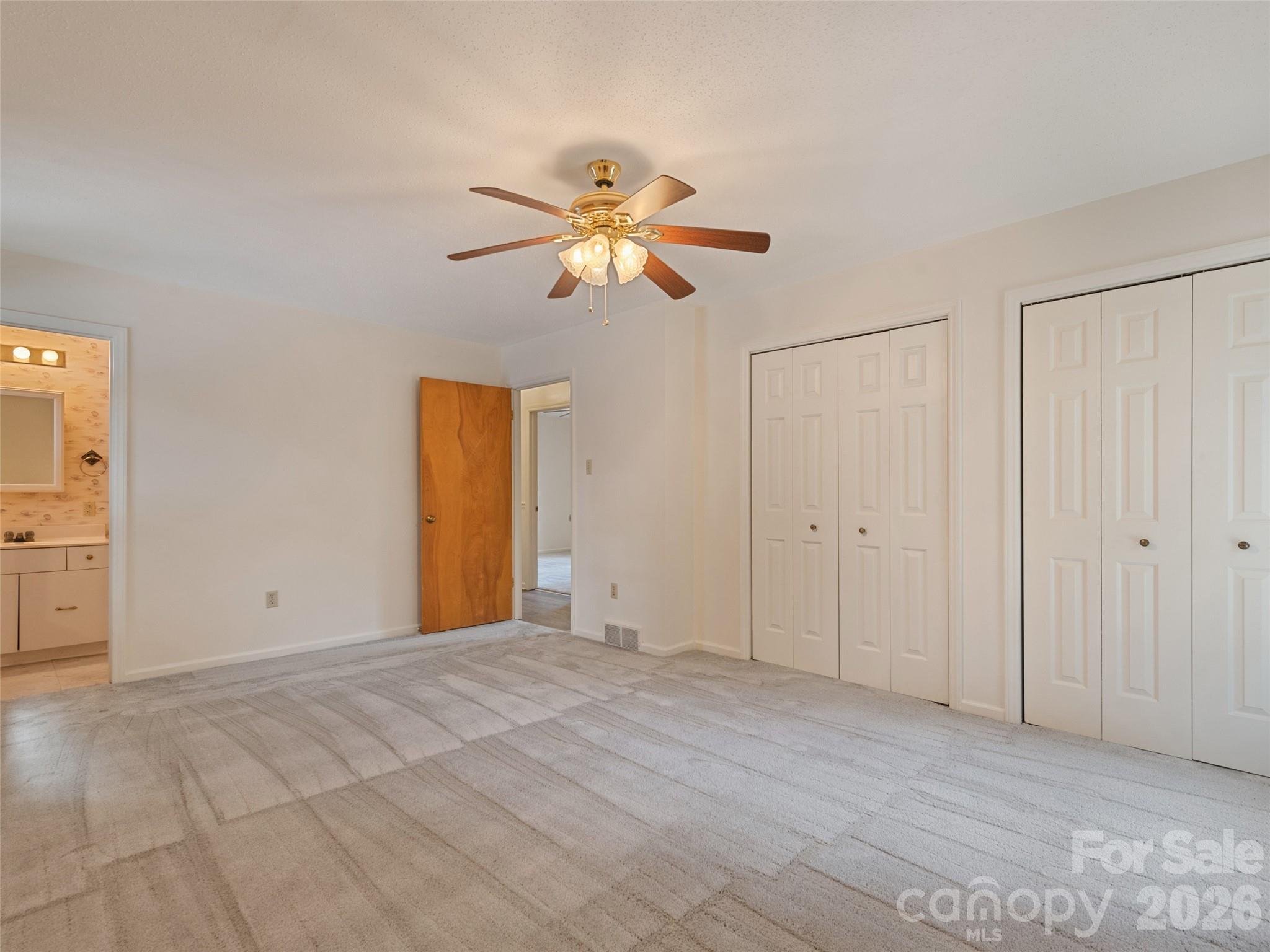 11 Crestwood Lane Property Photo 29