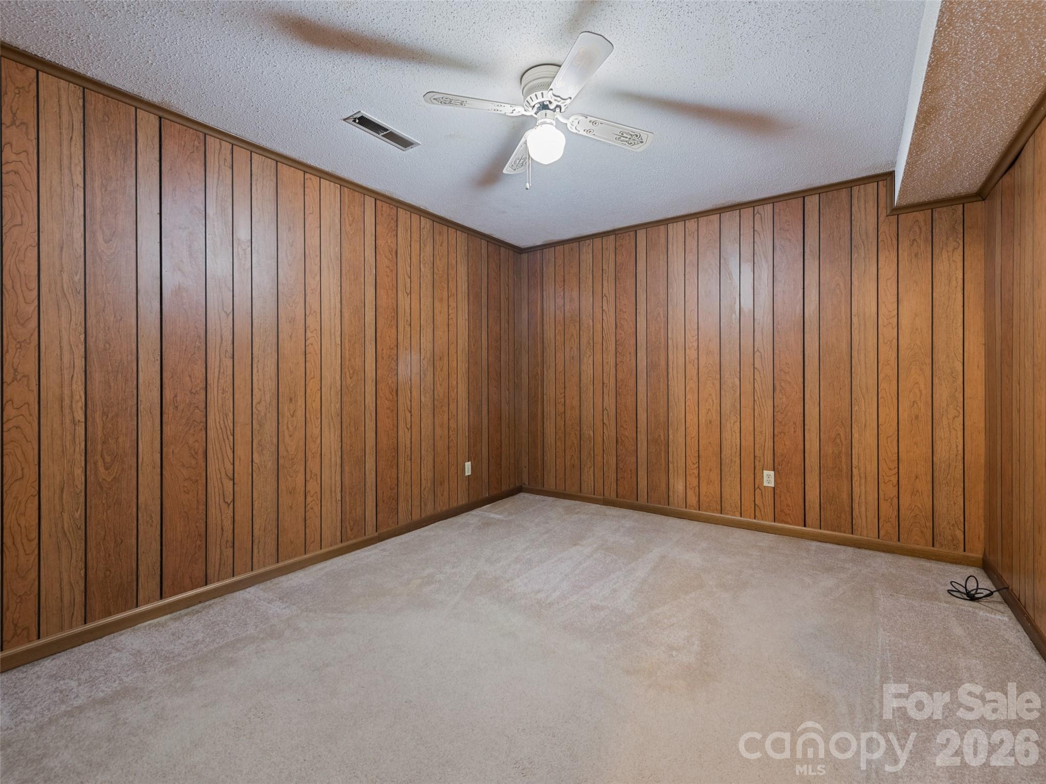 11 Crestwood Lane Property Photo 37