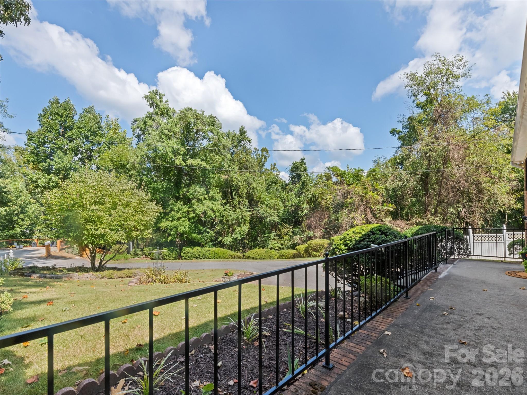 11 Crestwood Lane Property Photo 40