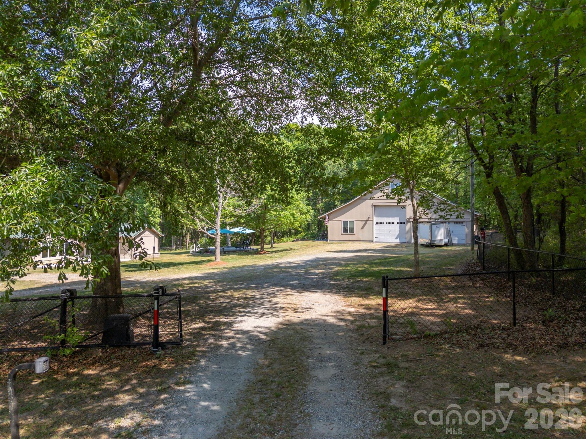 183-185 Rubin Thorne Road Property Photo 16