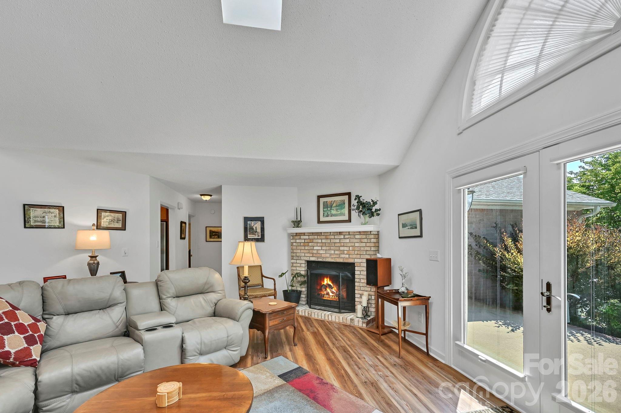 4311 Cove Loop Road Property Photo 11