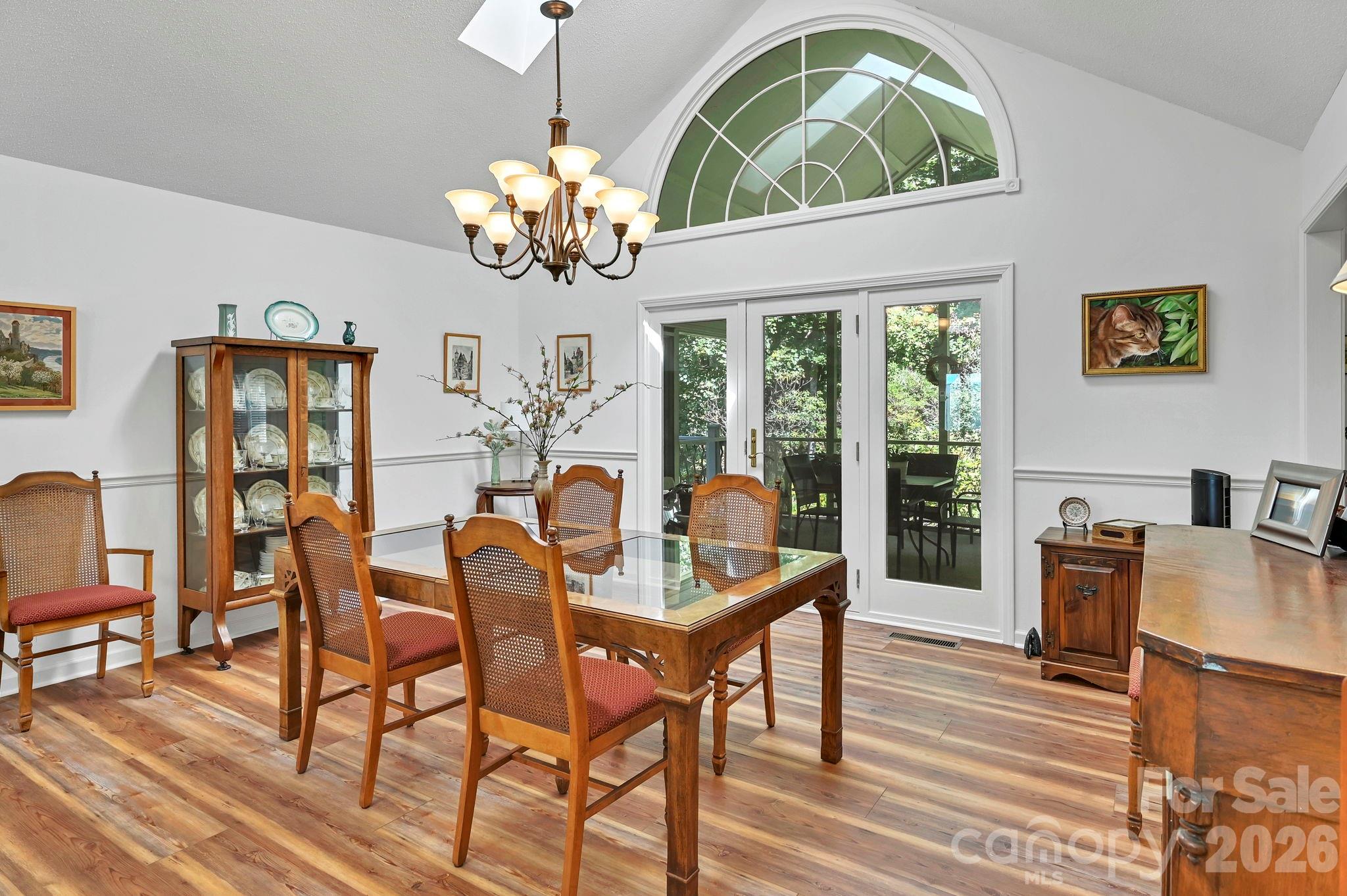 4311 Cove Loop Road Property Photo 14