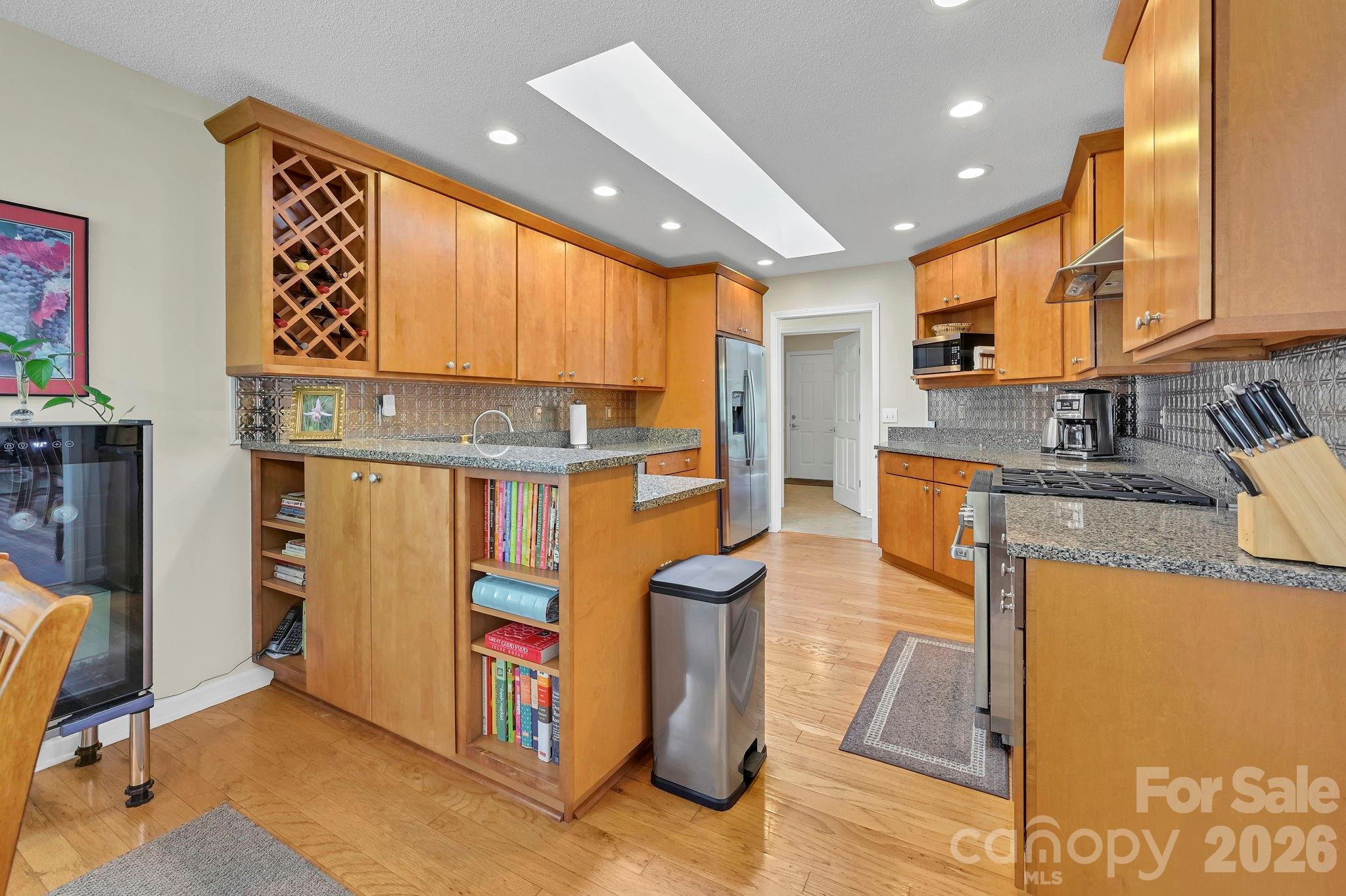 4311 Cove Loop Road Property Photo 18