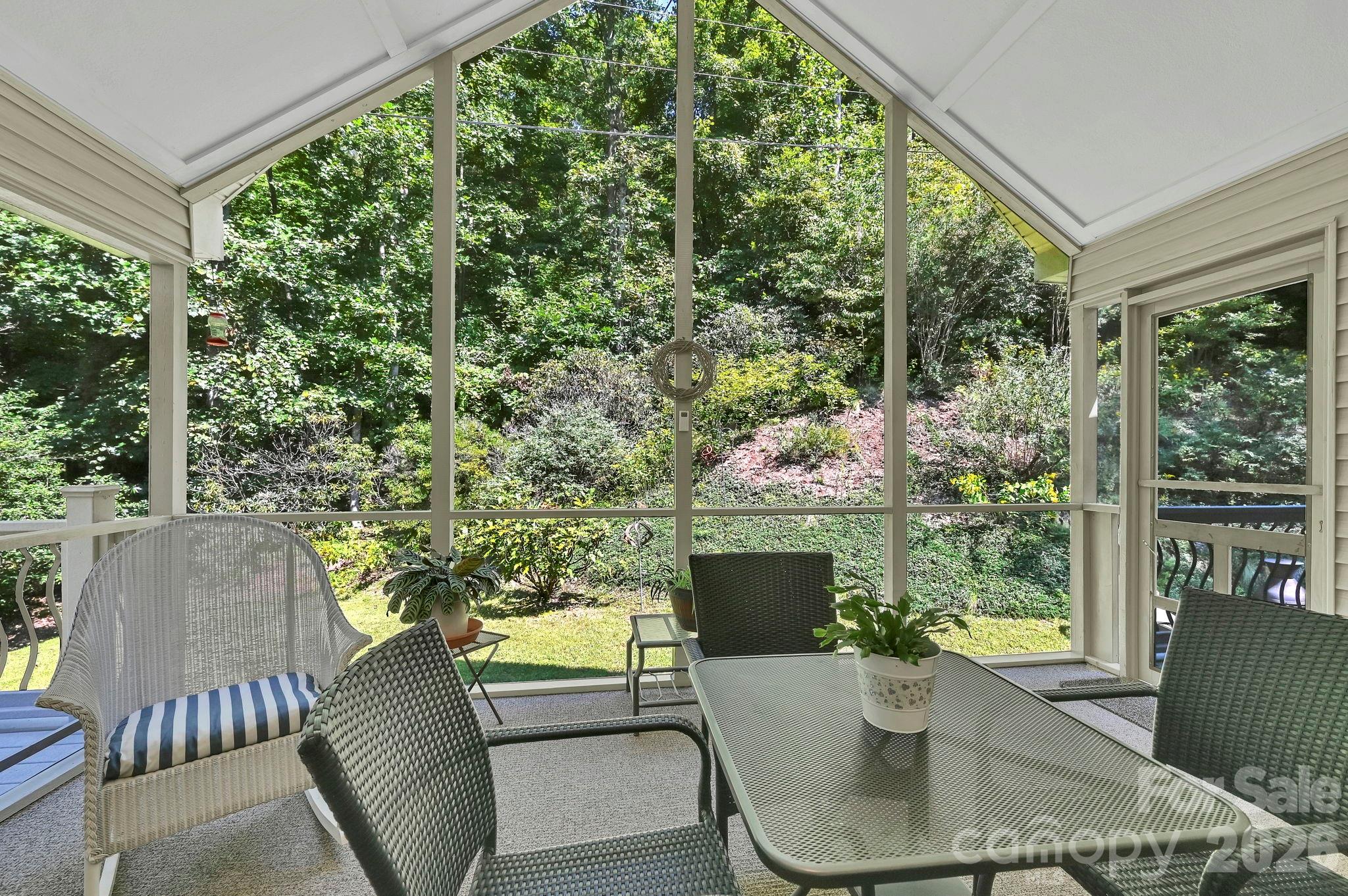 4311 Cove Loop Road Property Photo 20