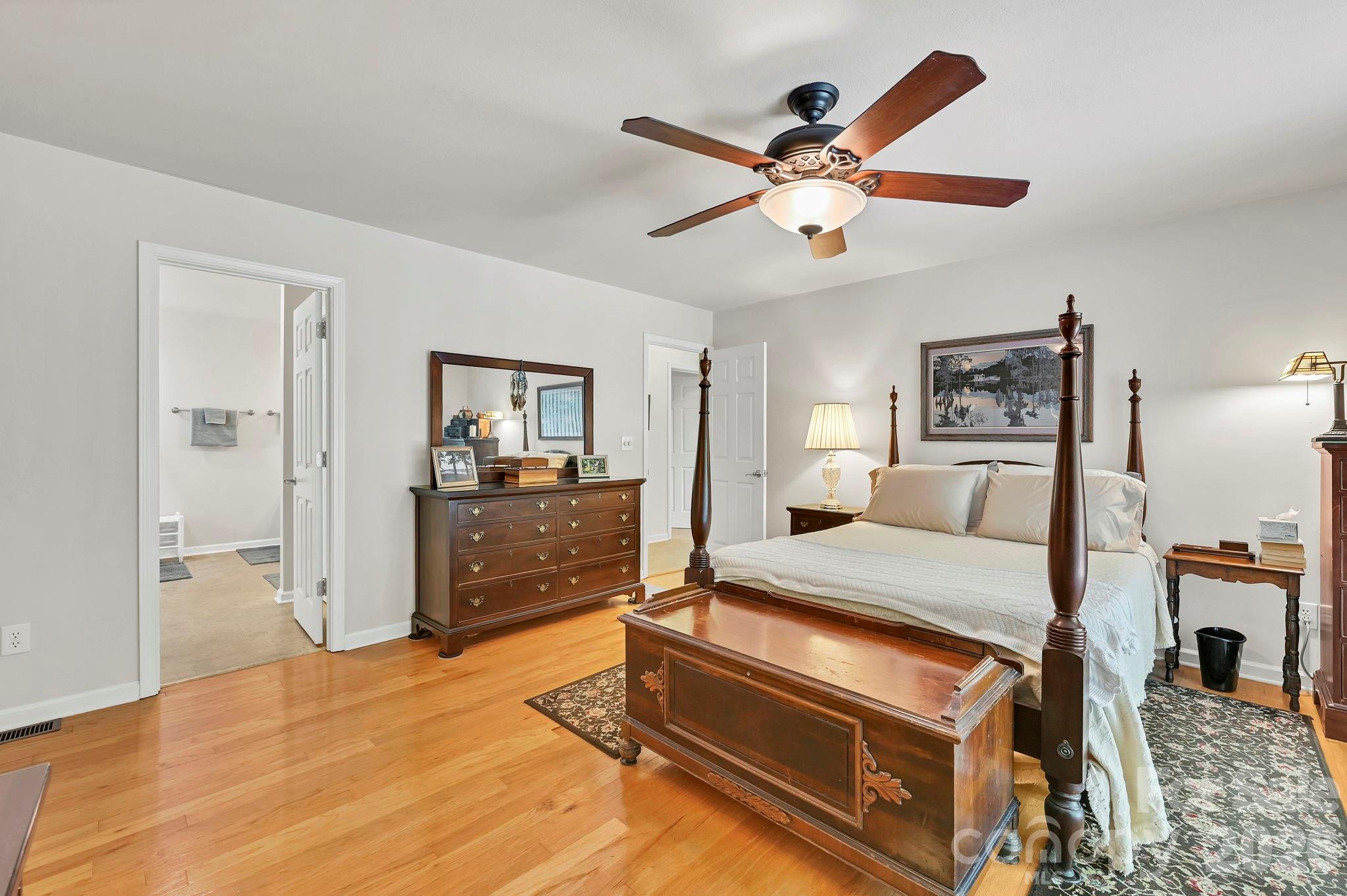 4311 Cove Loop Road Property Photo 24